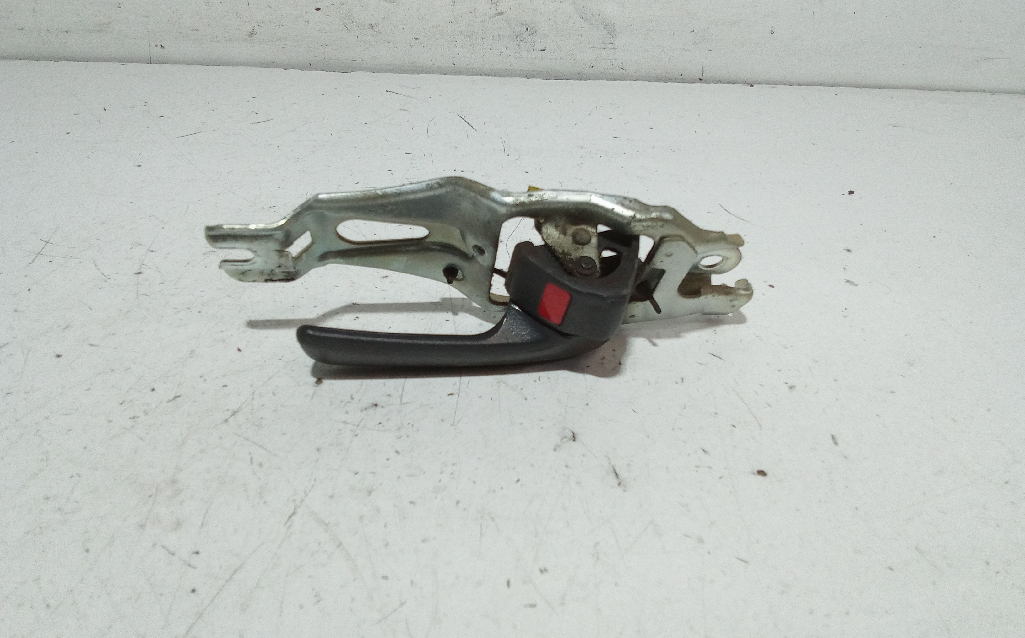 Maniglia Interna Anteriore Destra Fydun Per Mercedes Classe C W203 | Colore Nero, Materiale ABS | Sostituzione OE 2038101651