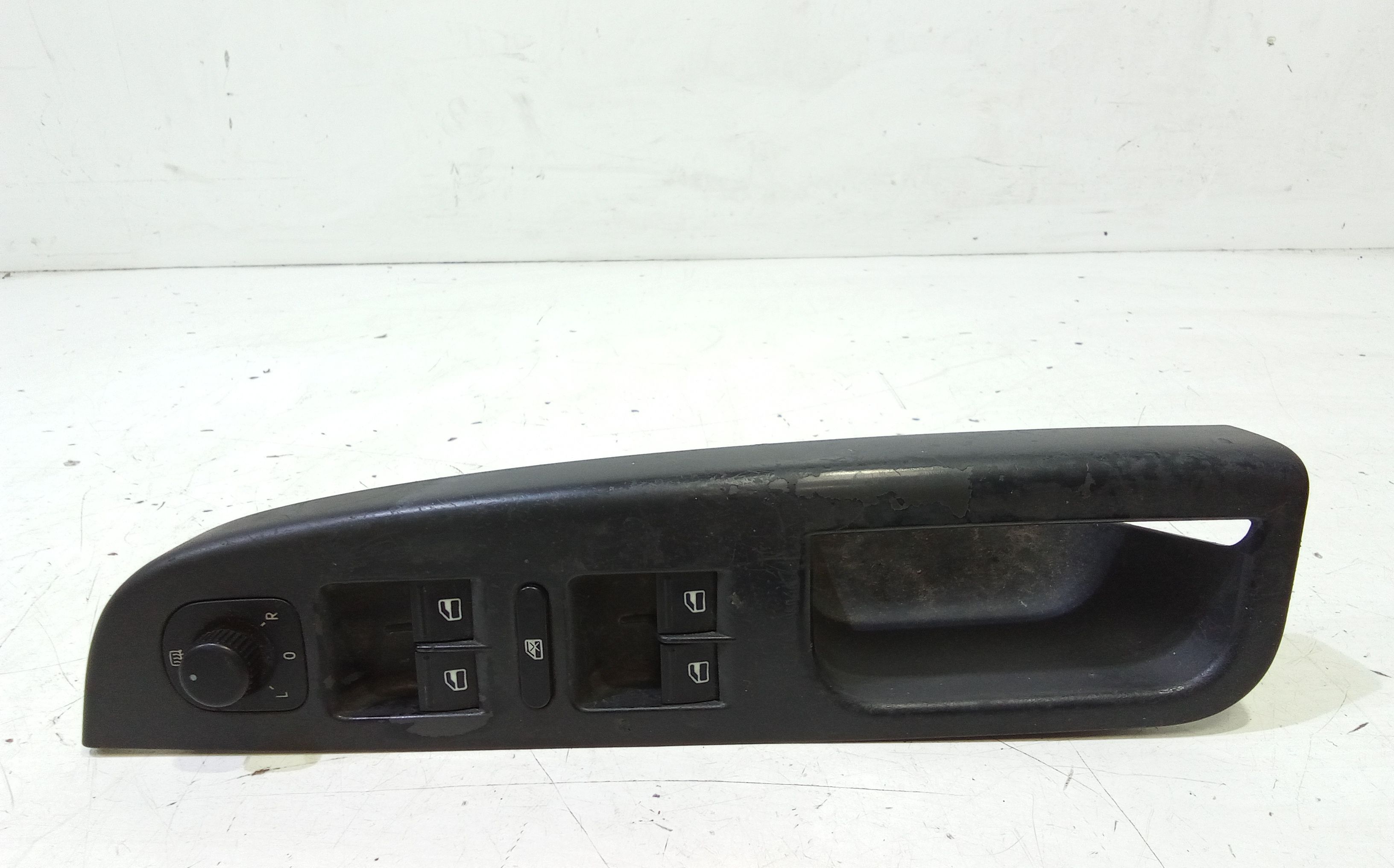 Pulsantiera anteriore sinistra Guida VOLKSWAGEN Golf 5 Berlina (03>08)