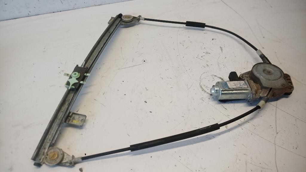 ALZACRISTALLO ELETTRICO POST. SX RENAULT Clio Serie IV 827010501R (12>19