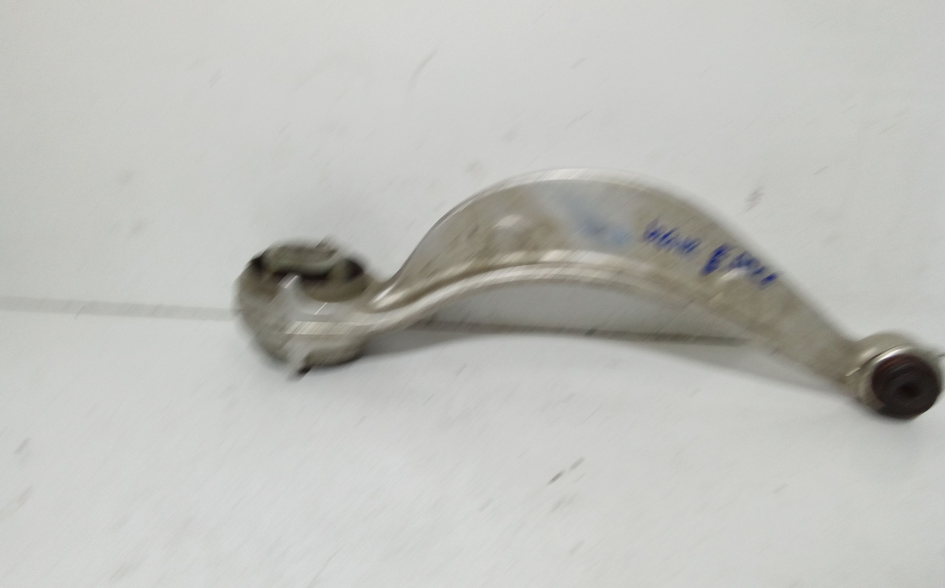 Braccio Oscillante anteriore Sinistro JAGUAR F-Pace Serie (16>)