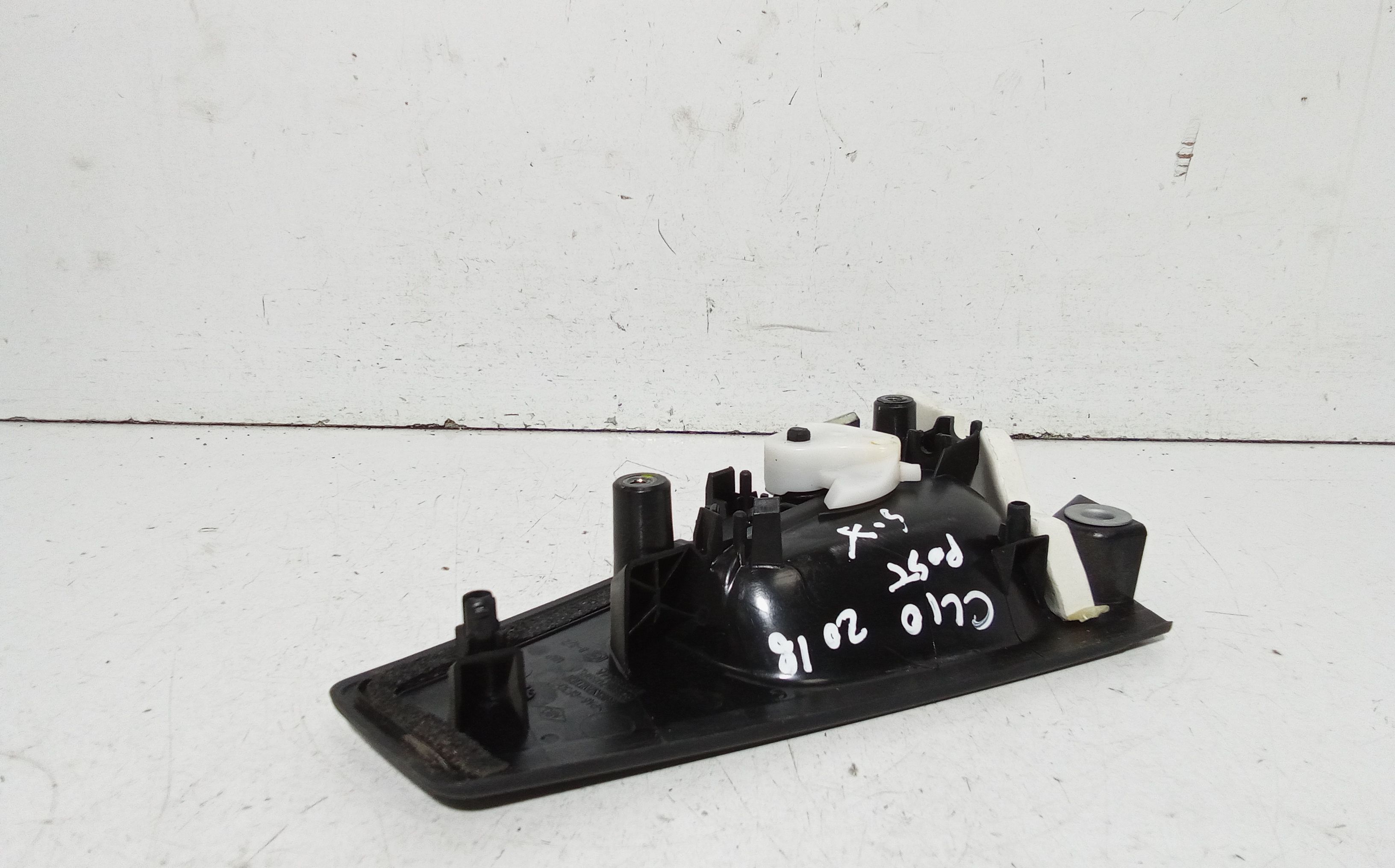 Maniglia esterna Posteriore Sinistra RENAULT Clio Serie IV (12>19)