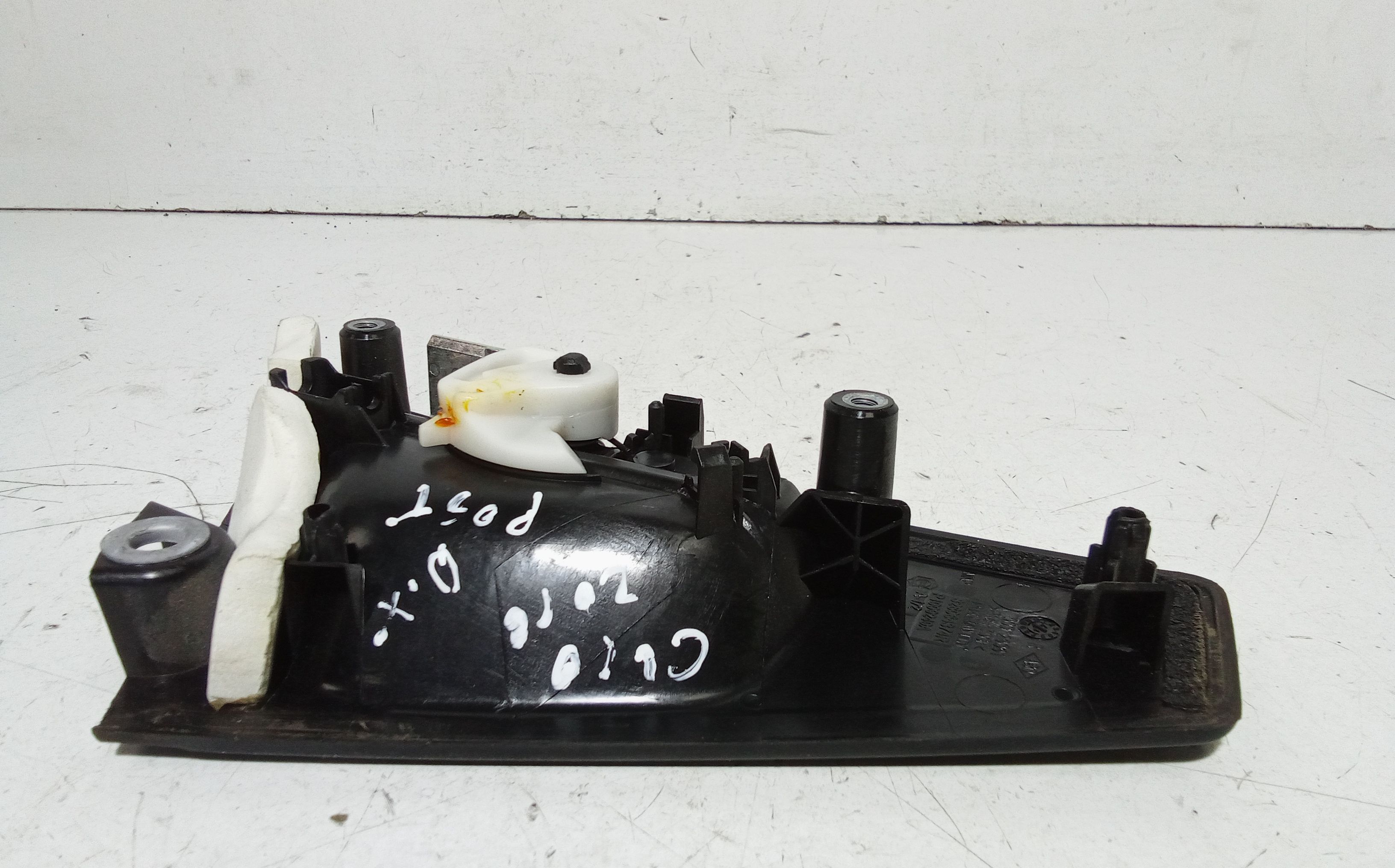 Maniglia esterna Posteriore Destra RENAULT Clio Serie IV (12>19)