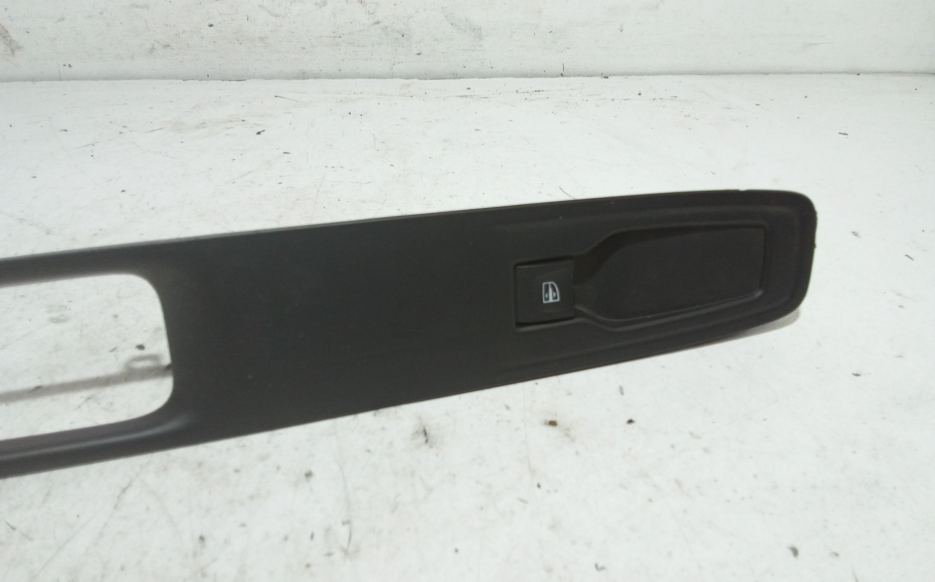 Pulsantiera Anteriore Destra Passeggero RENAULT Clio Serie IV (12>19)