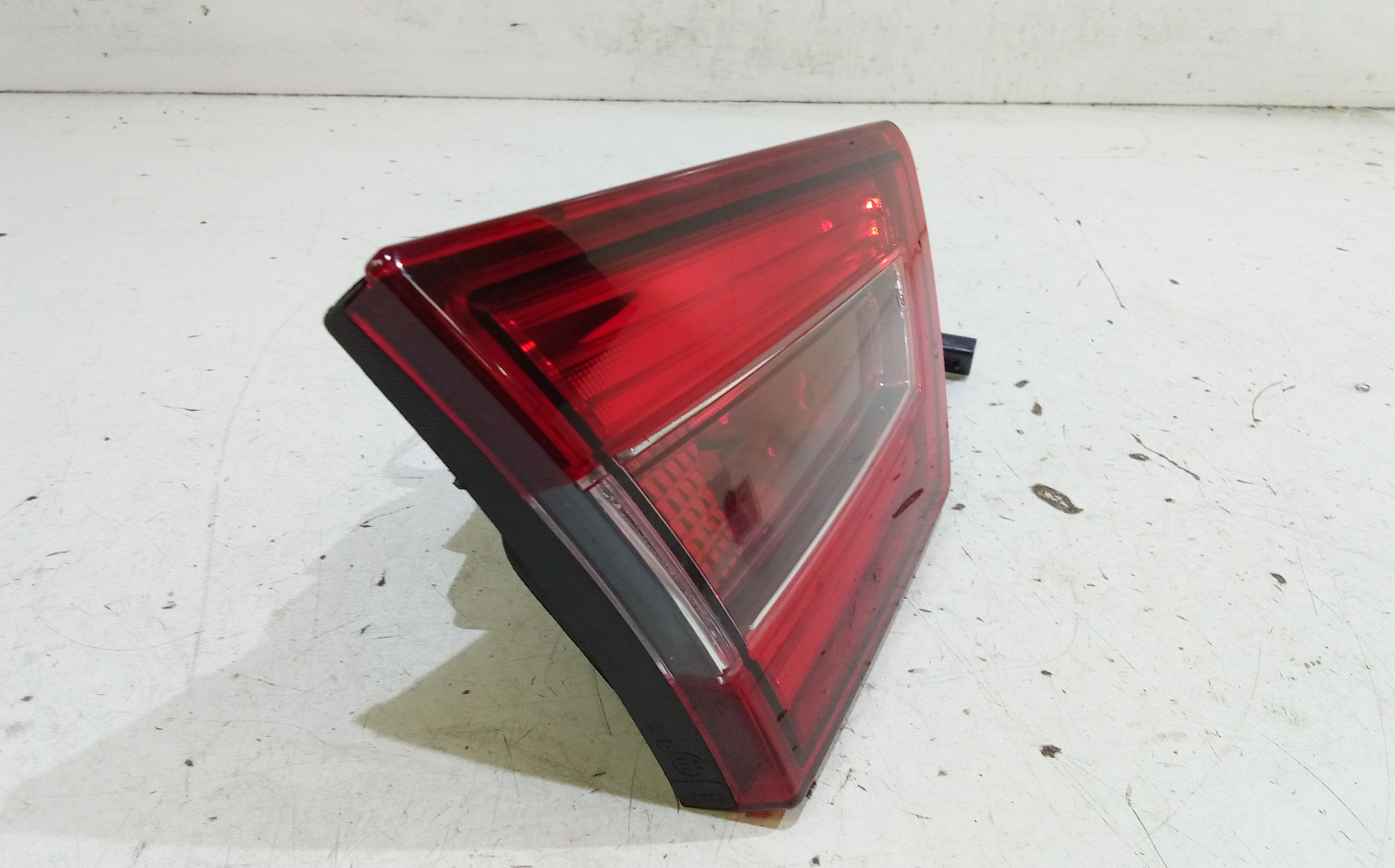 Stop Posteriore Sinistro Integrato nel Portello RENAULT Clio Serie IV (12>19)