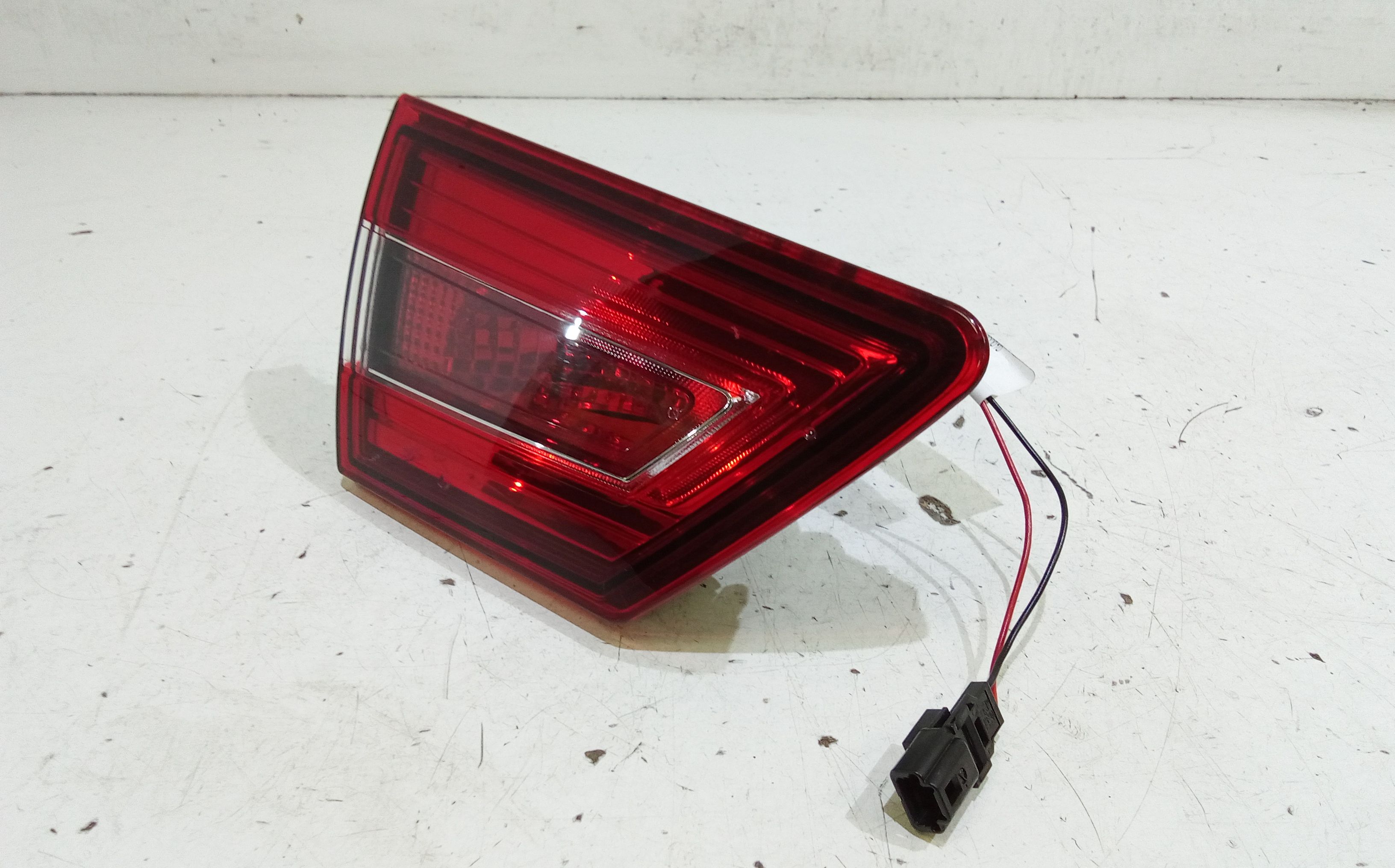 Stop Posteriore Sinistro Integrato nel Portello RENAULT Clio Serie IV (12>19)