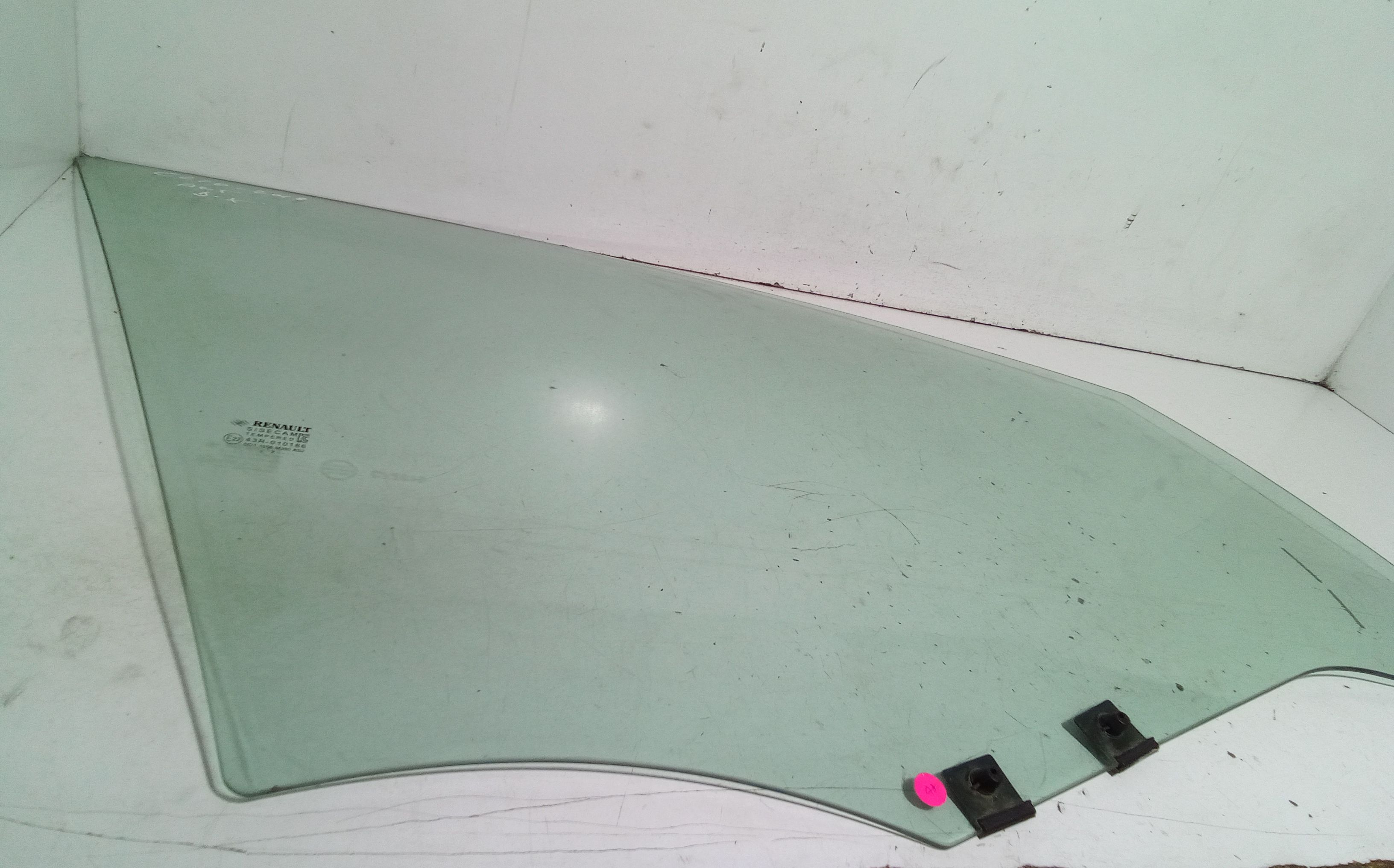 Vetro scendente anteriore destro RENAULT Clio Serie IV (12>19)