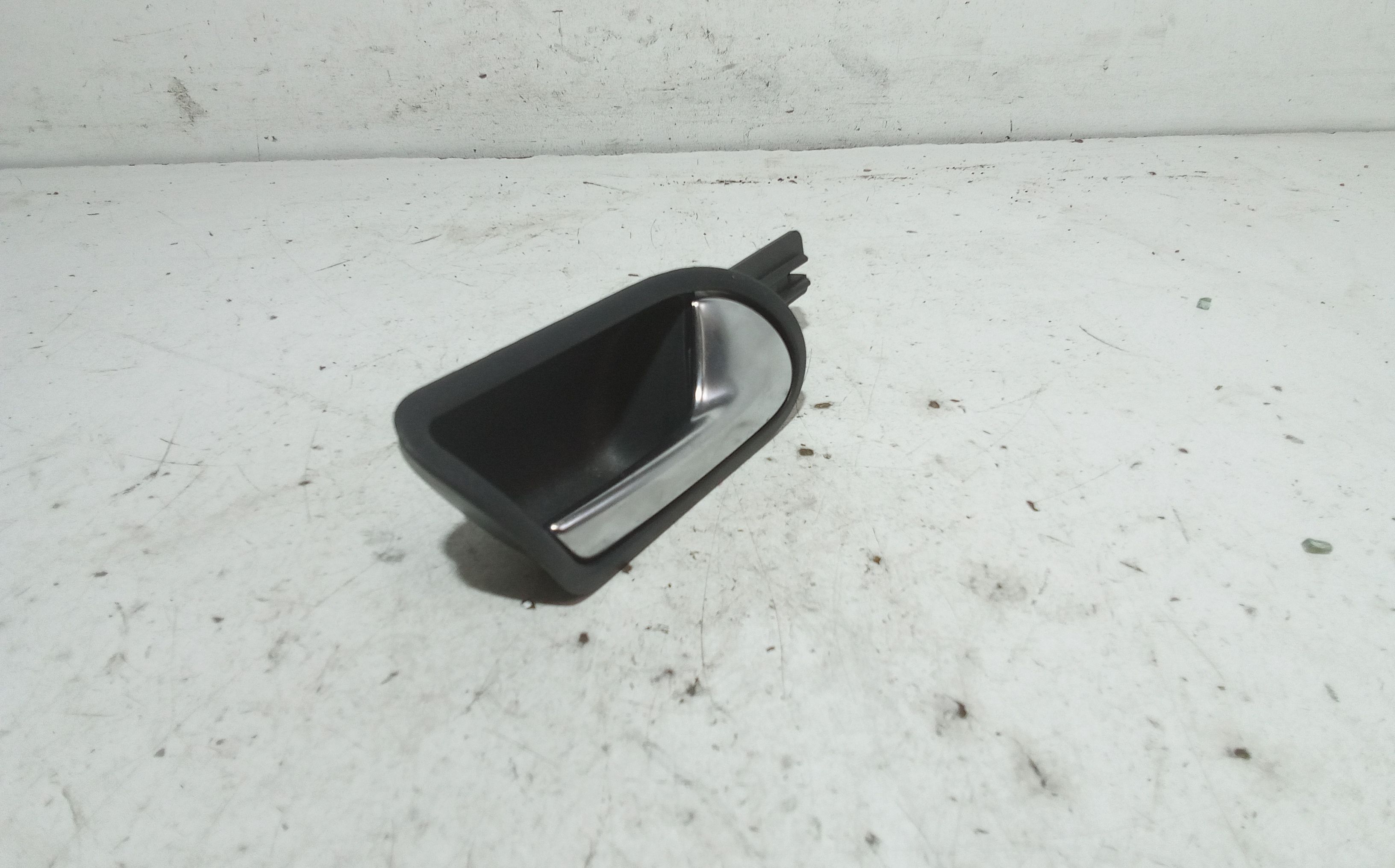 Maniglia interna Posteriore Destra VOLKSWAGEN Golf 5 Berlina (03>08)
