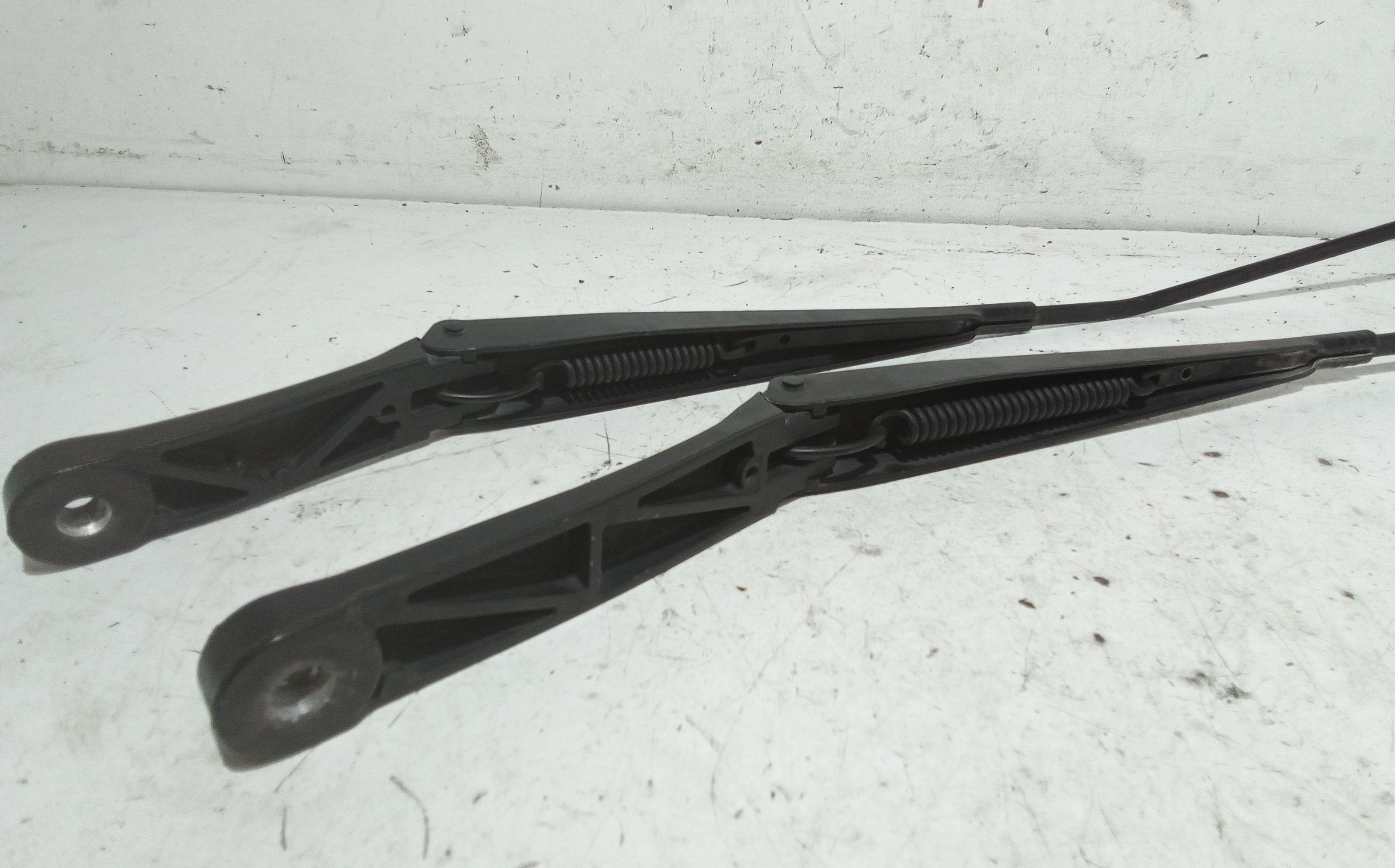 Bracci Tergi ant. VOLKSWAGEN Golf 5 Berlina (03>08)