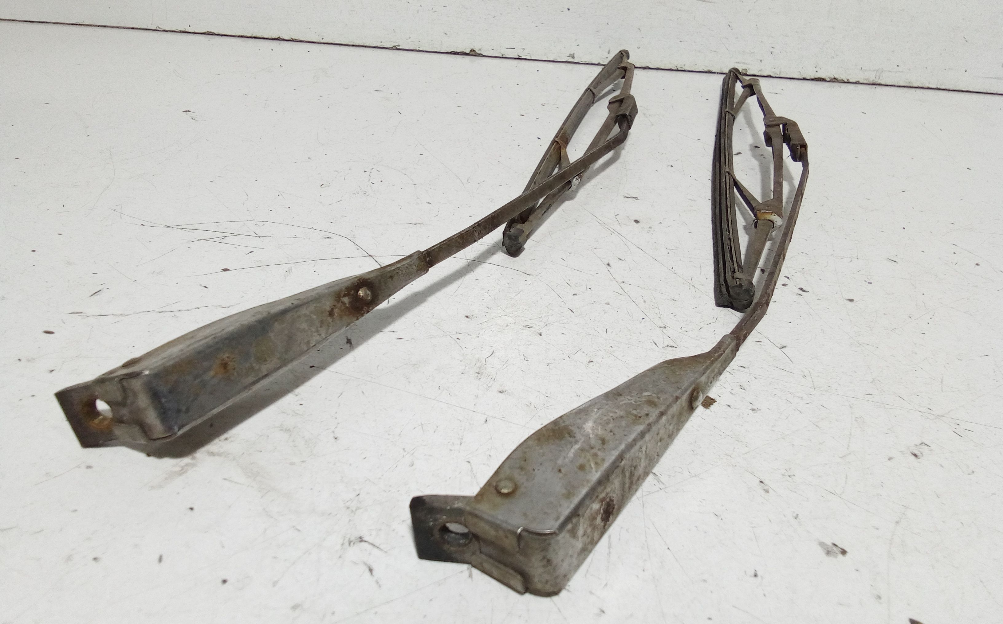 Bracci Tergi ant. FIAT 850 1 Serie