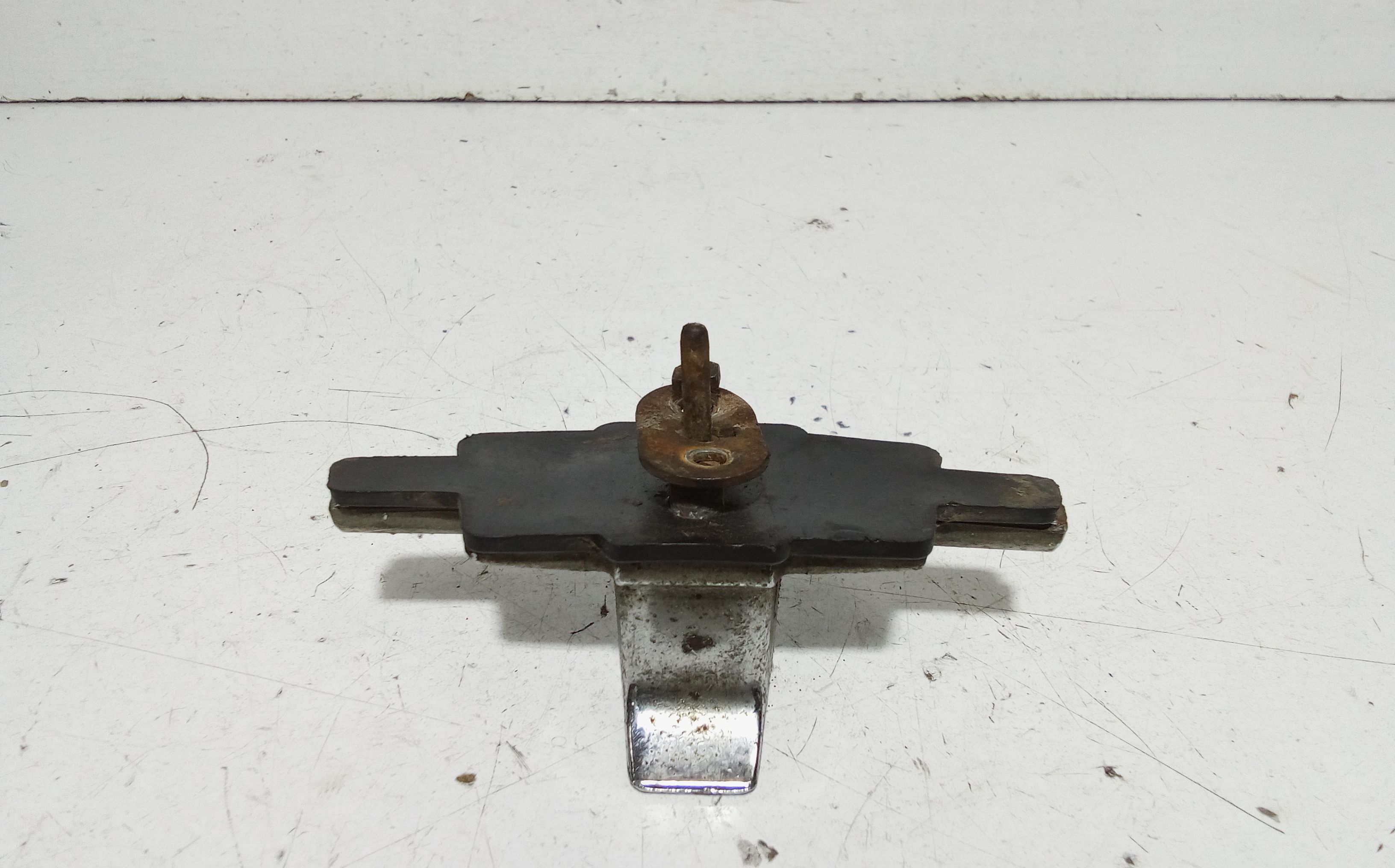 Serratura Cofano Posteriore FIAT 850 1 Serie