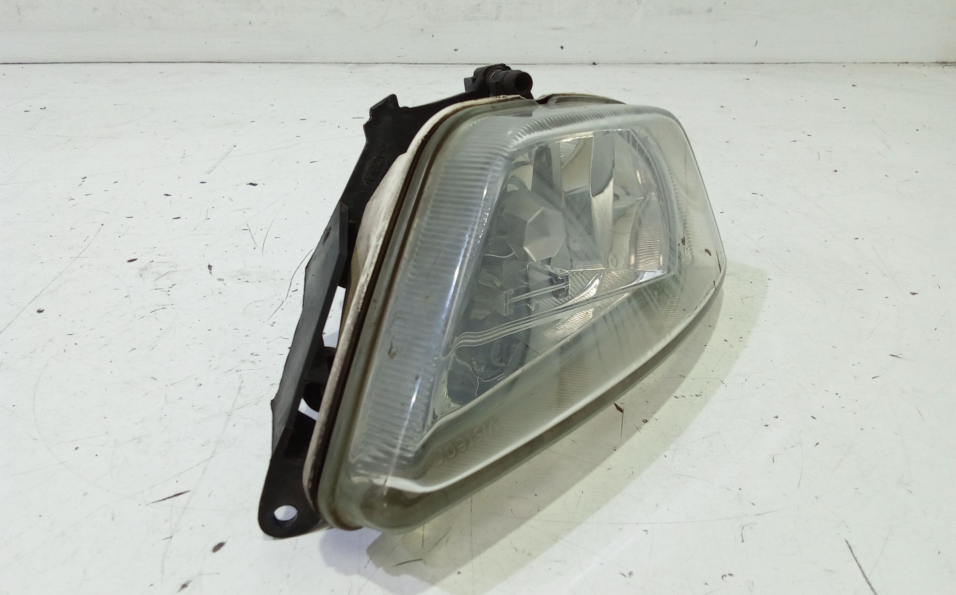 Fendinebbia anteriore SX FORD Focus Berlina 2 Serie