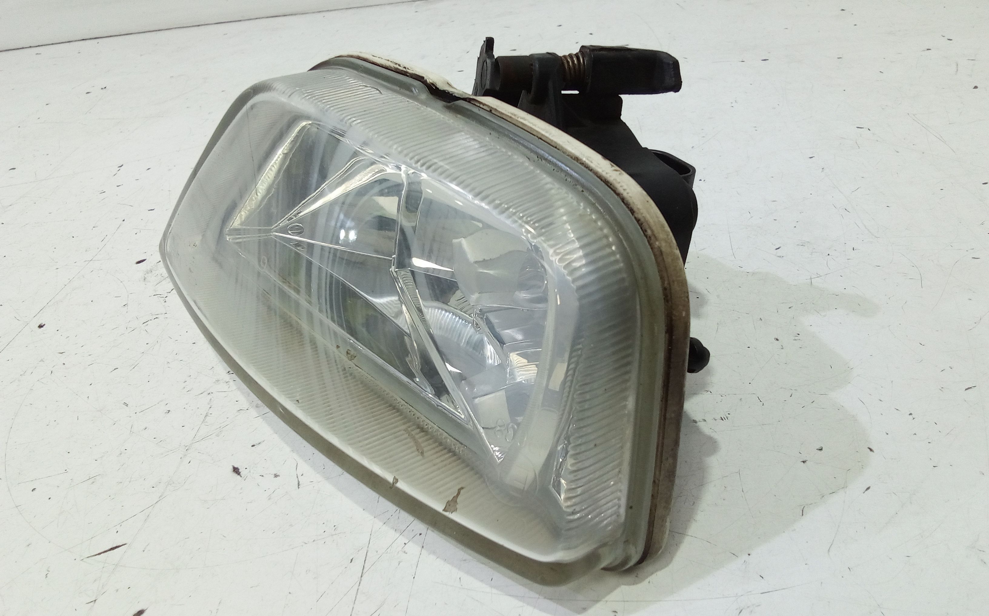 Fendinebbia anteriore SX FORD Focus Berlina 2 Serie