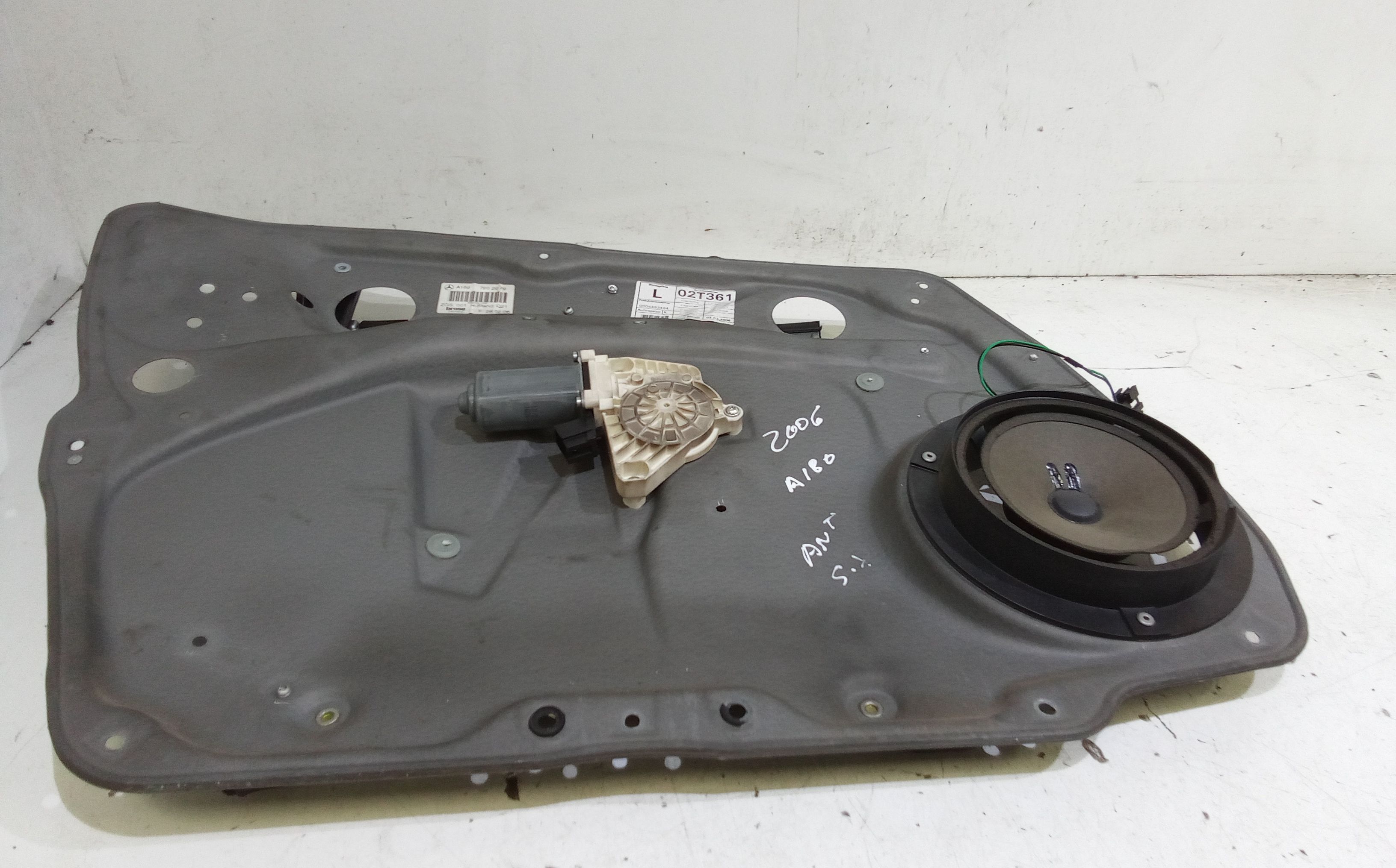 Cremagliera anteriore sinistra Guida MERCEDES Classe A W169 3 Serie