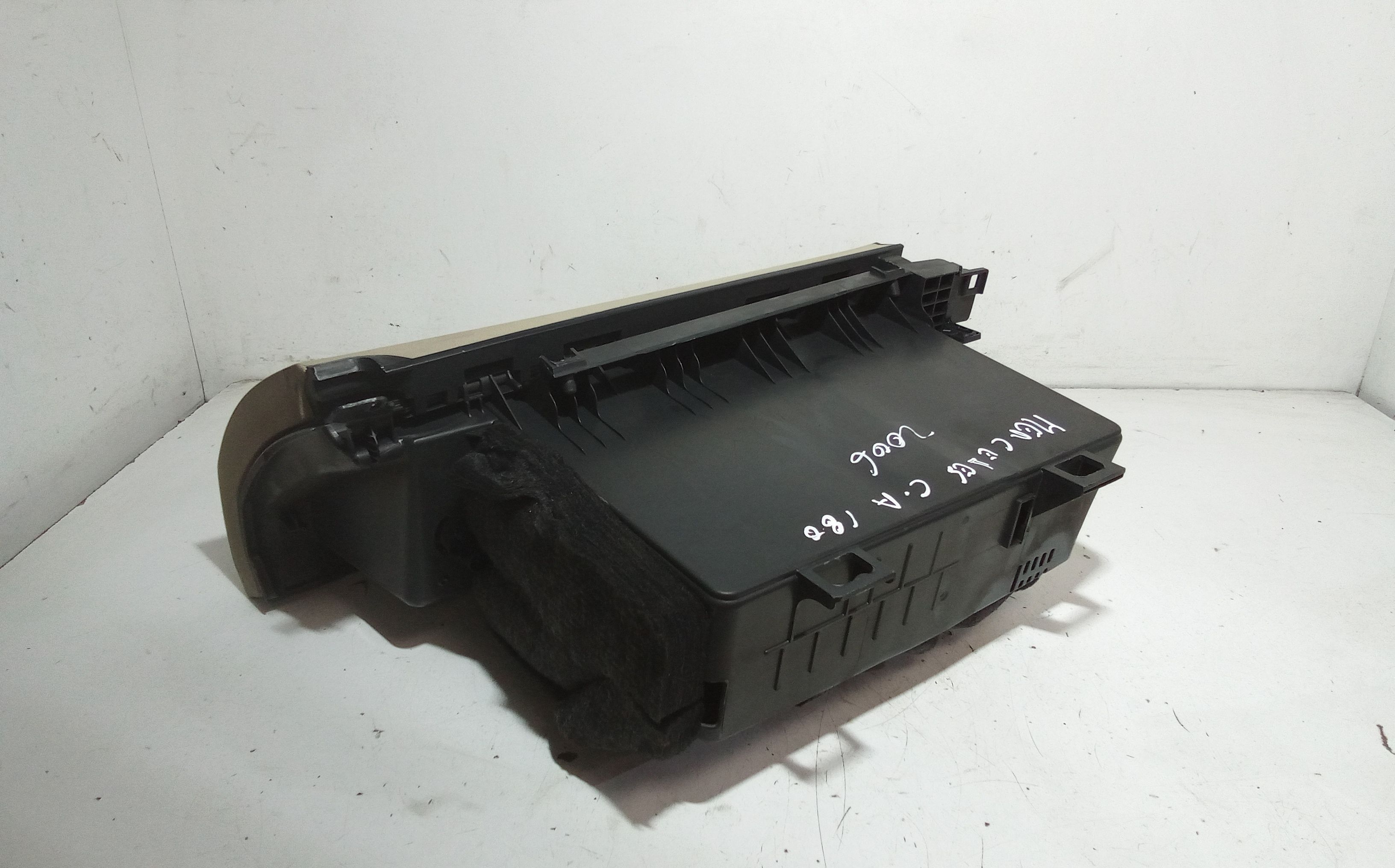 Cassetto porta oggetti MERCEDES Classe A W169 3 Serie