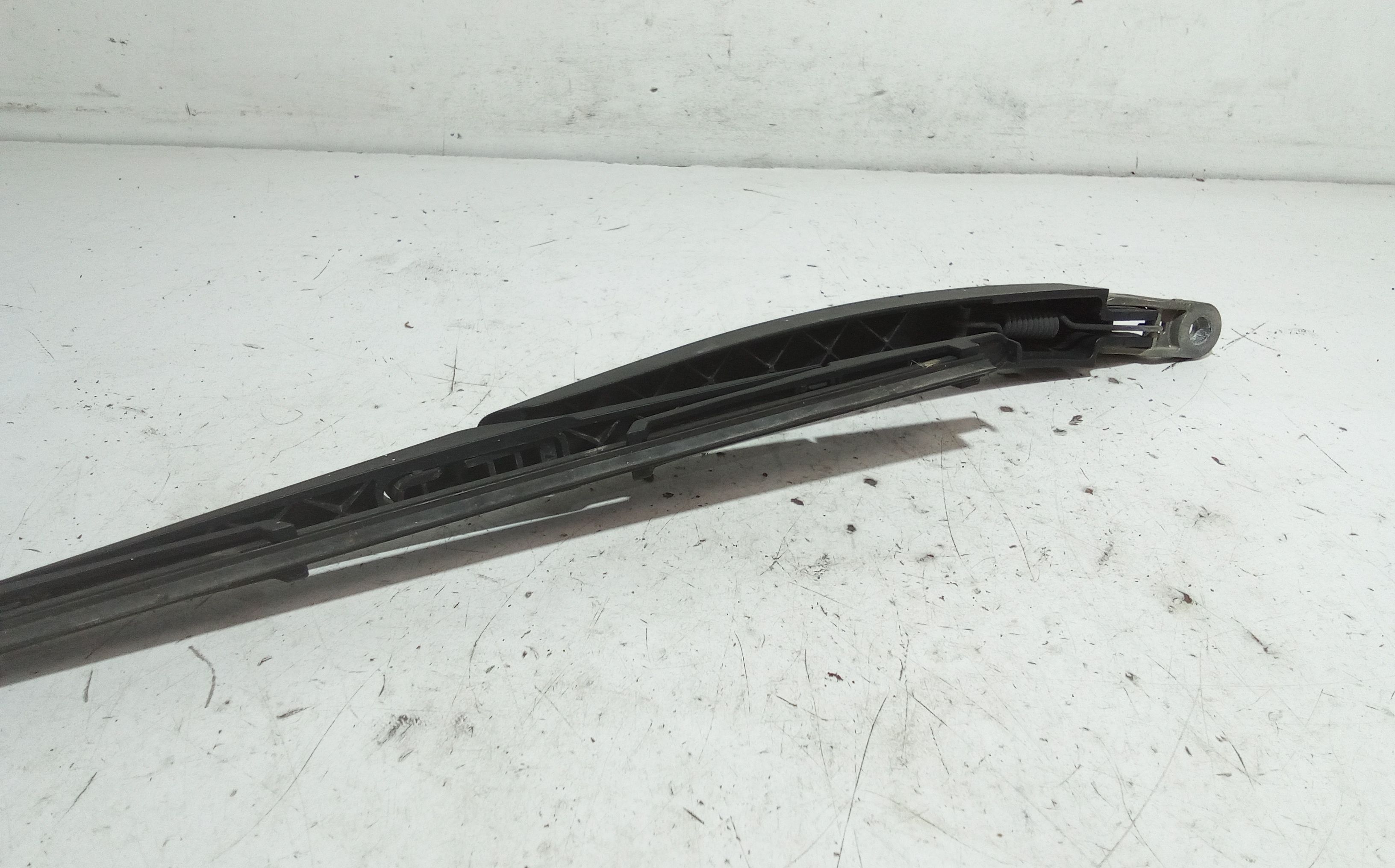 Braccio tergi posteriore FORD Fiesta 6 Serie