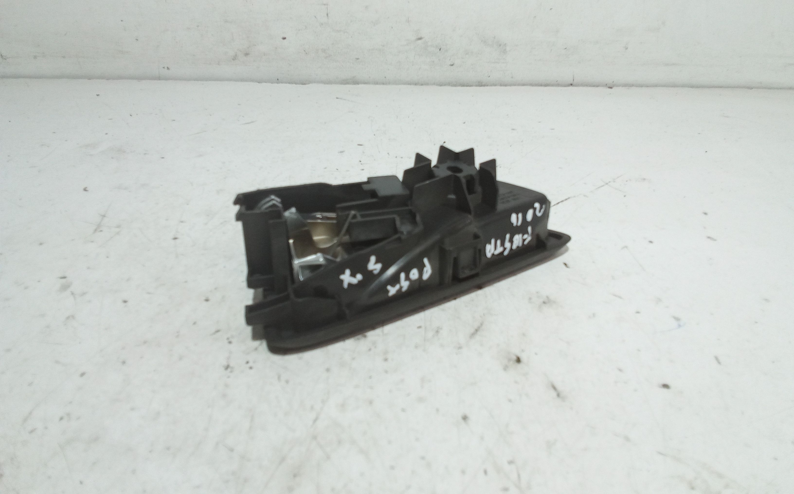 Maniglia interna Posteriore Sinistra FORD Fiesta 6 Serie