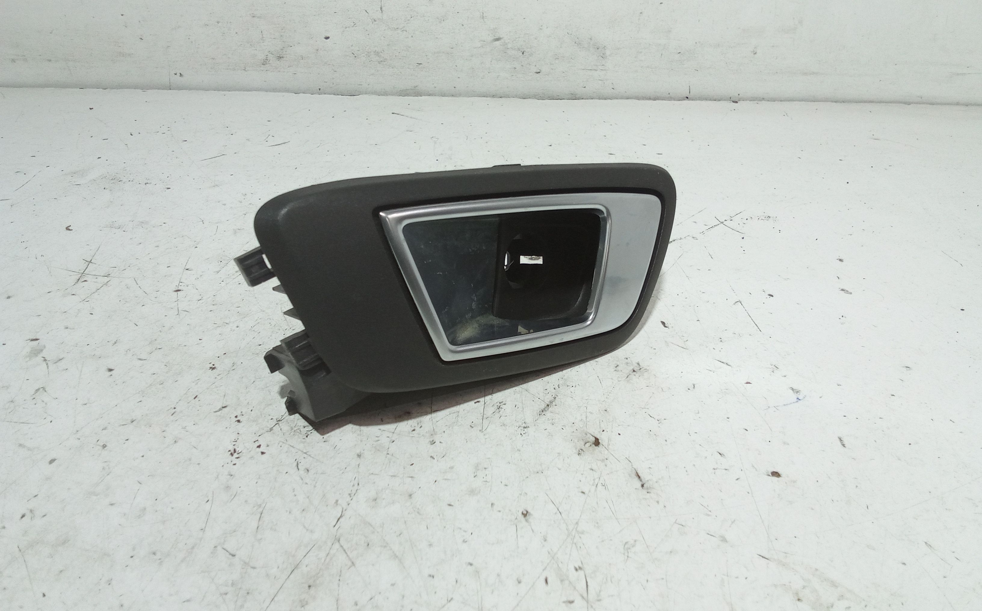 Maniglia interna Posteriore Sinistra FORD Fiesta 6 Serie