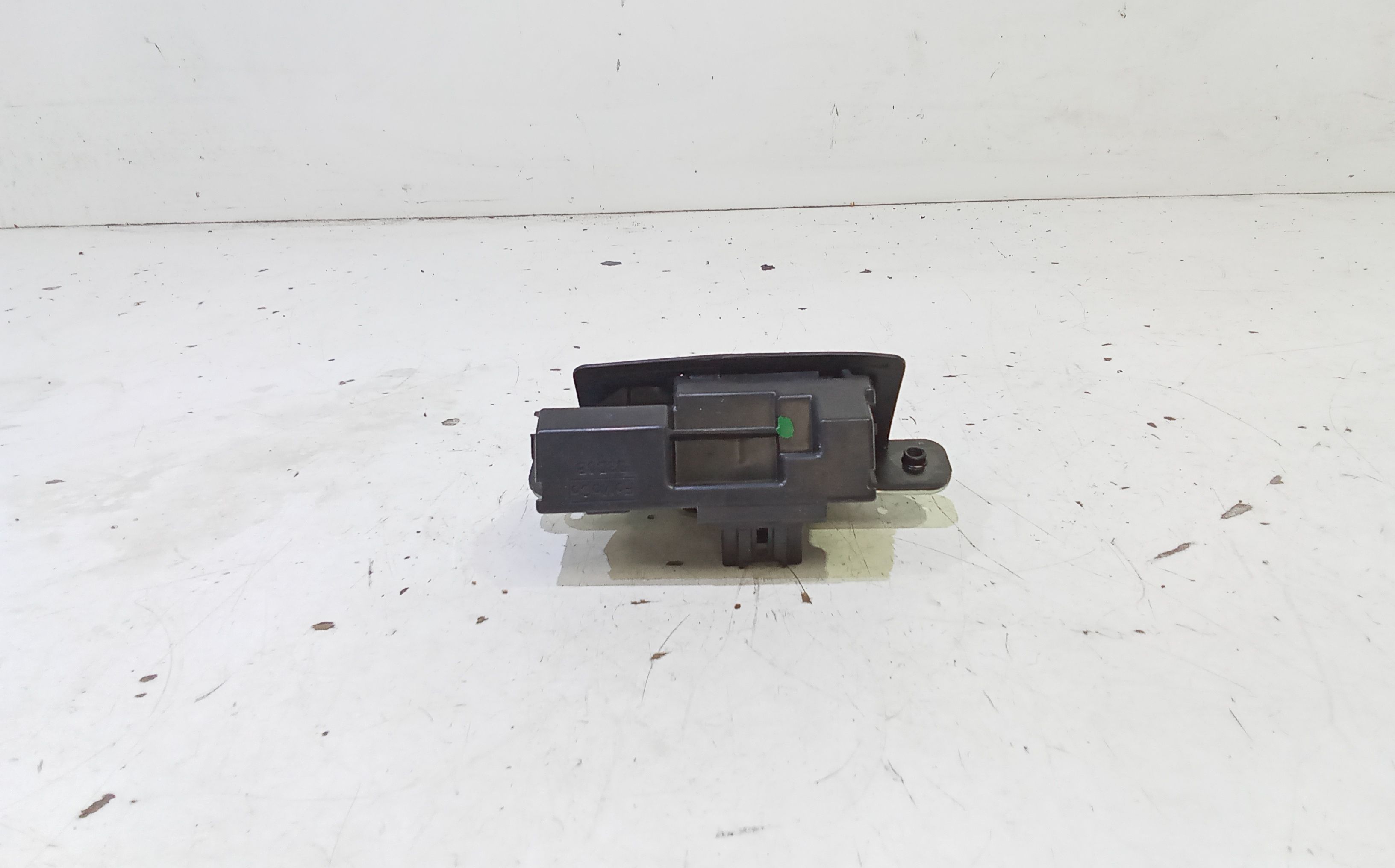 Serratura Cofano Posteriore FORD Fiesta 6 Serie