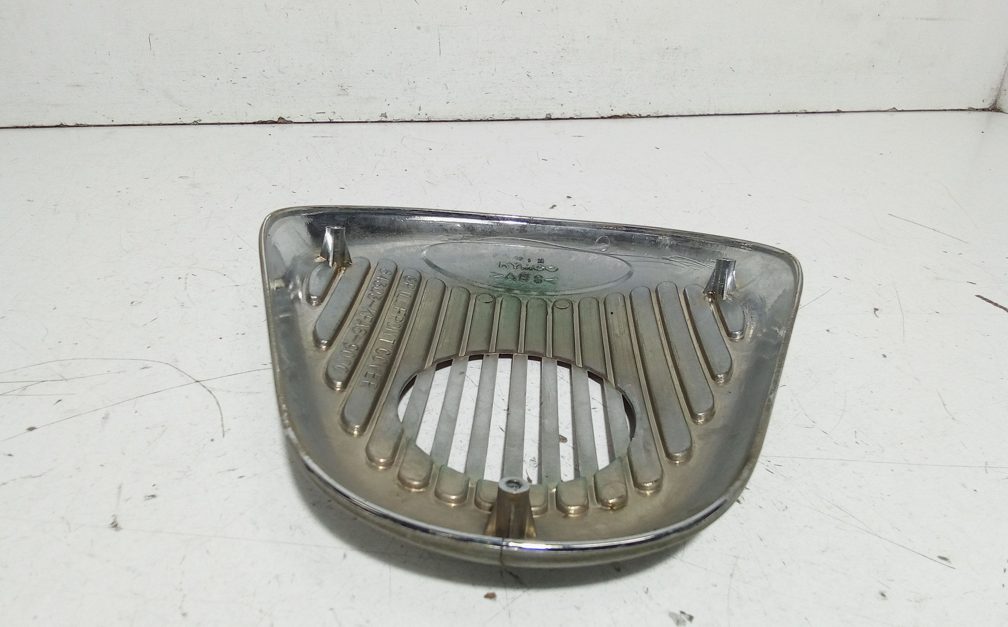 Mascherina griglia scudo anteriore Kymco People 50cc  (99>05)