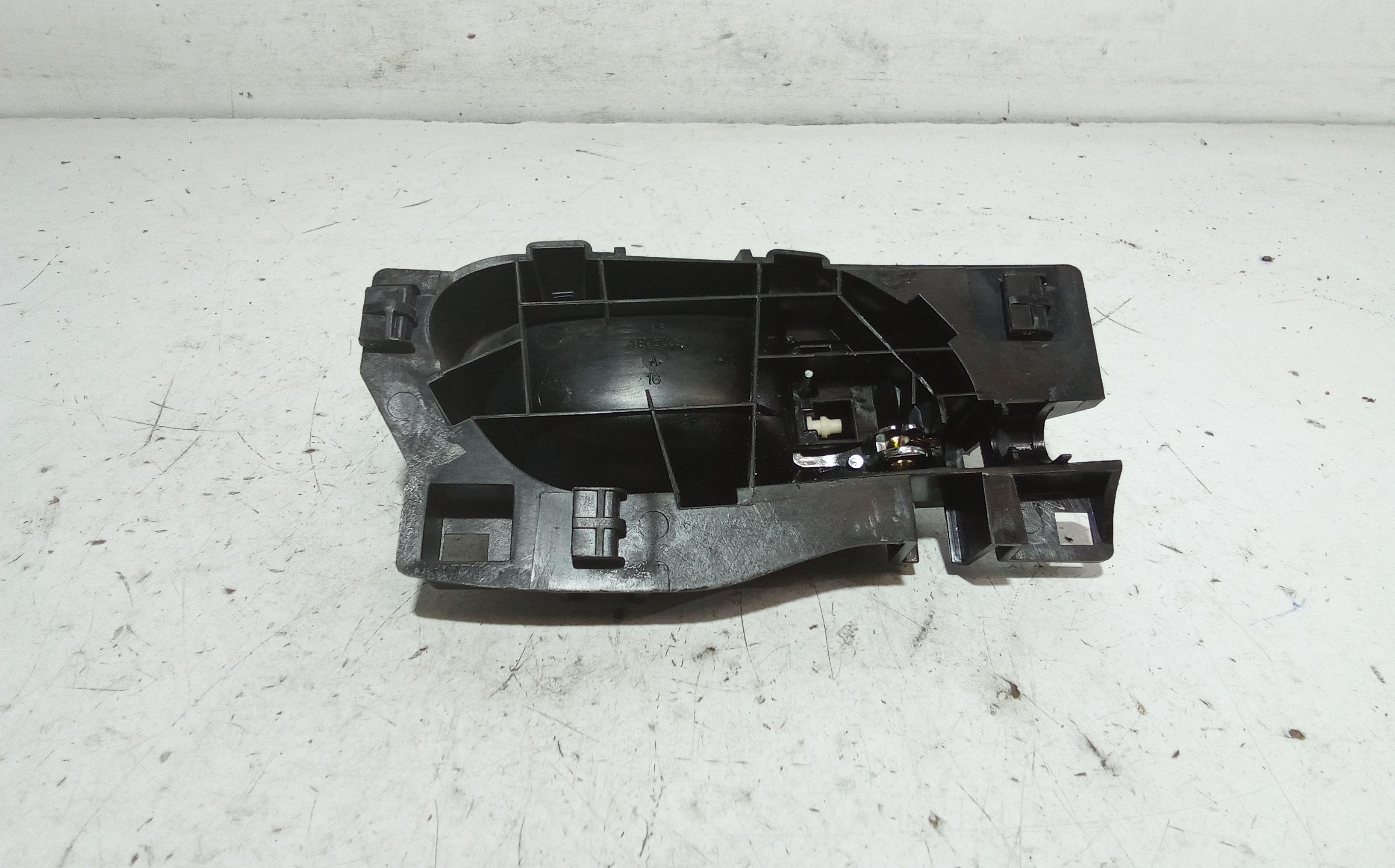 Maniglia interna Posteriore Sinistra PEUGEOT 3008 Serie (09>16)