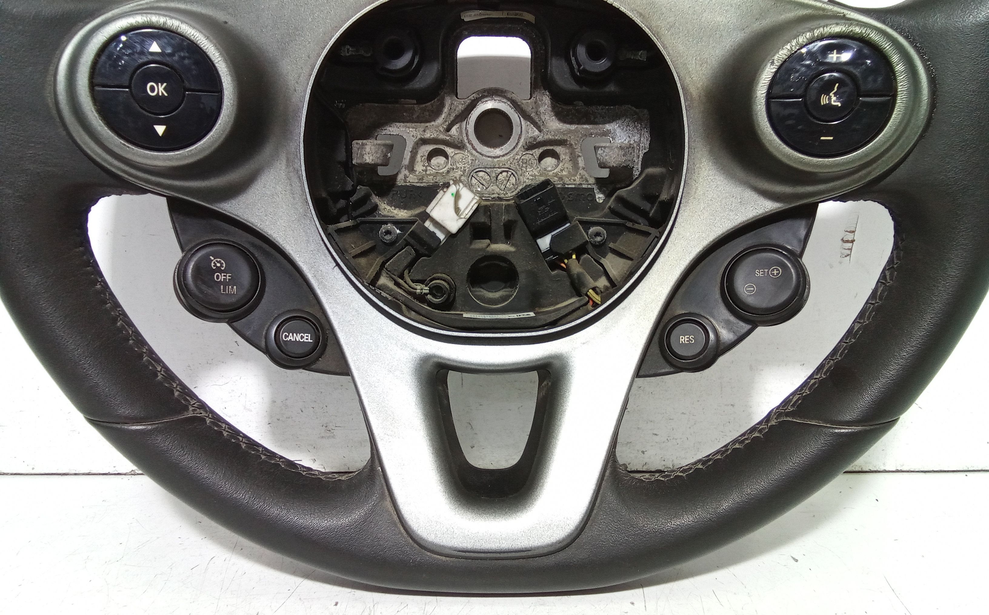 Volante SMART Forfour 453