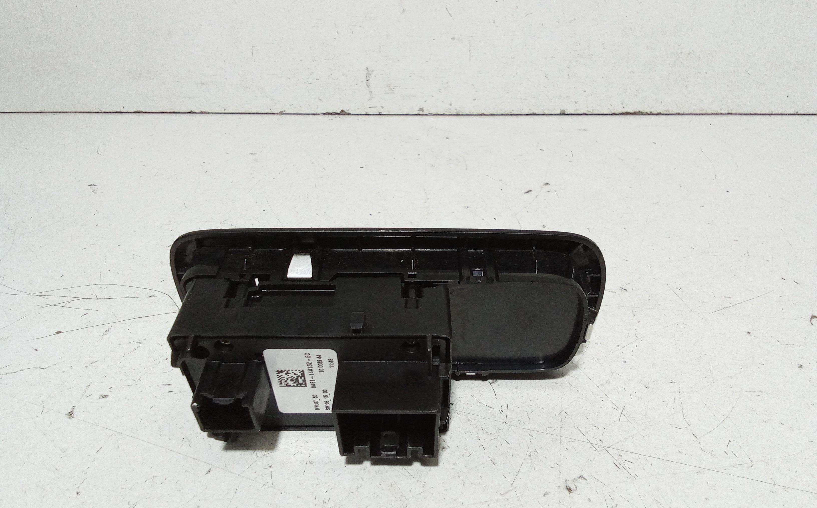 Pulsantiera anteriore sinistra Guida FORD Fiesta 6 Serie