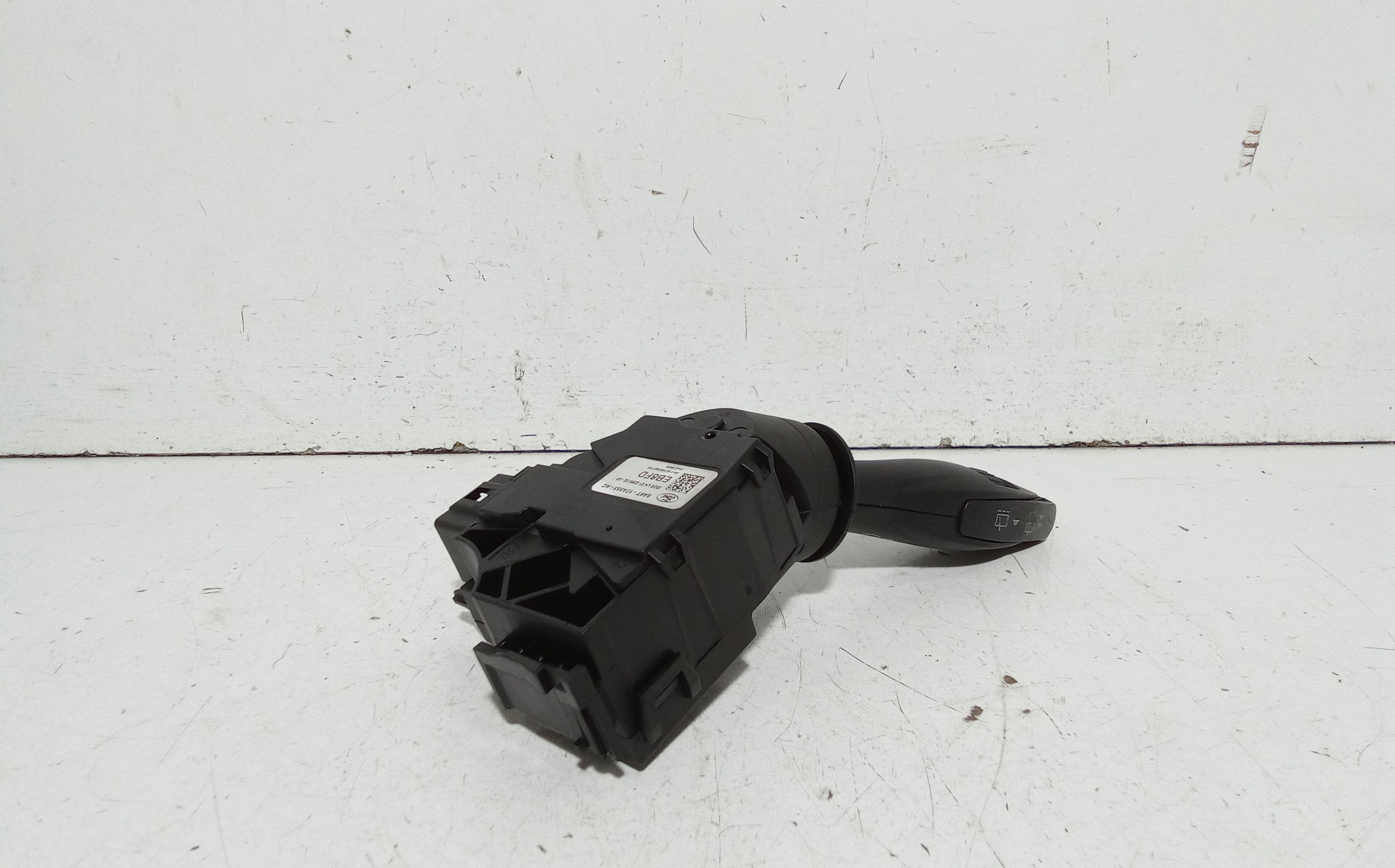 Devioluci destro FORD Fiesta 6 Serie