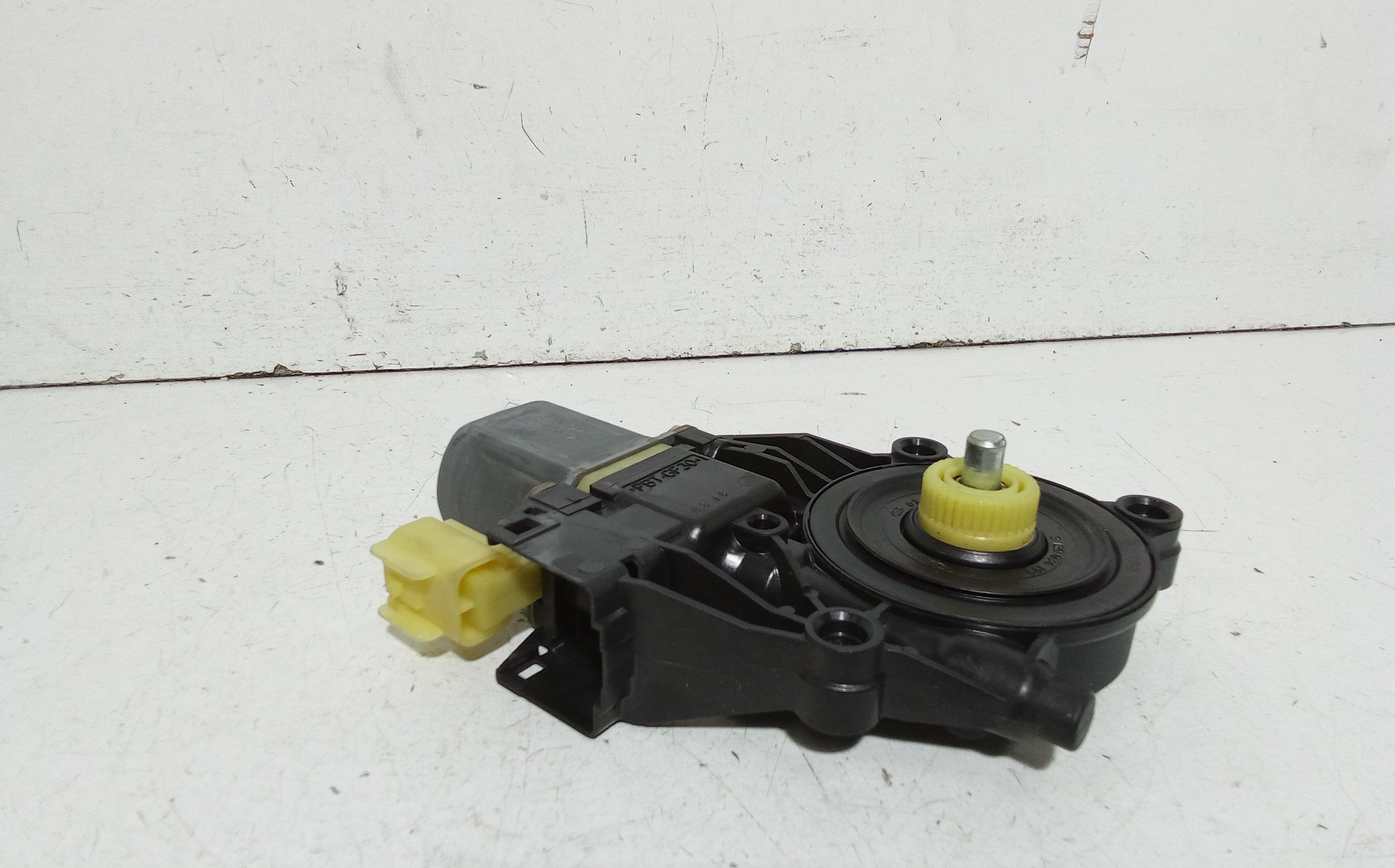 Motorino Alzavetro anteriore destra FORD Fiesta 6 Serie