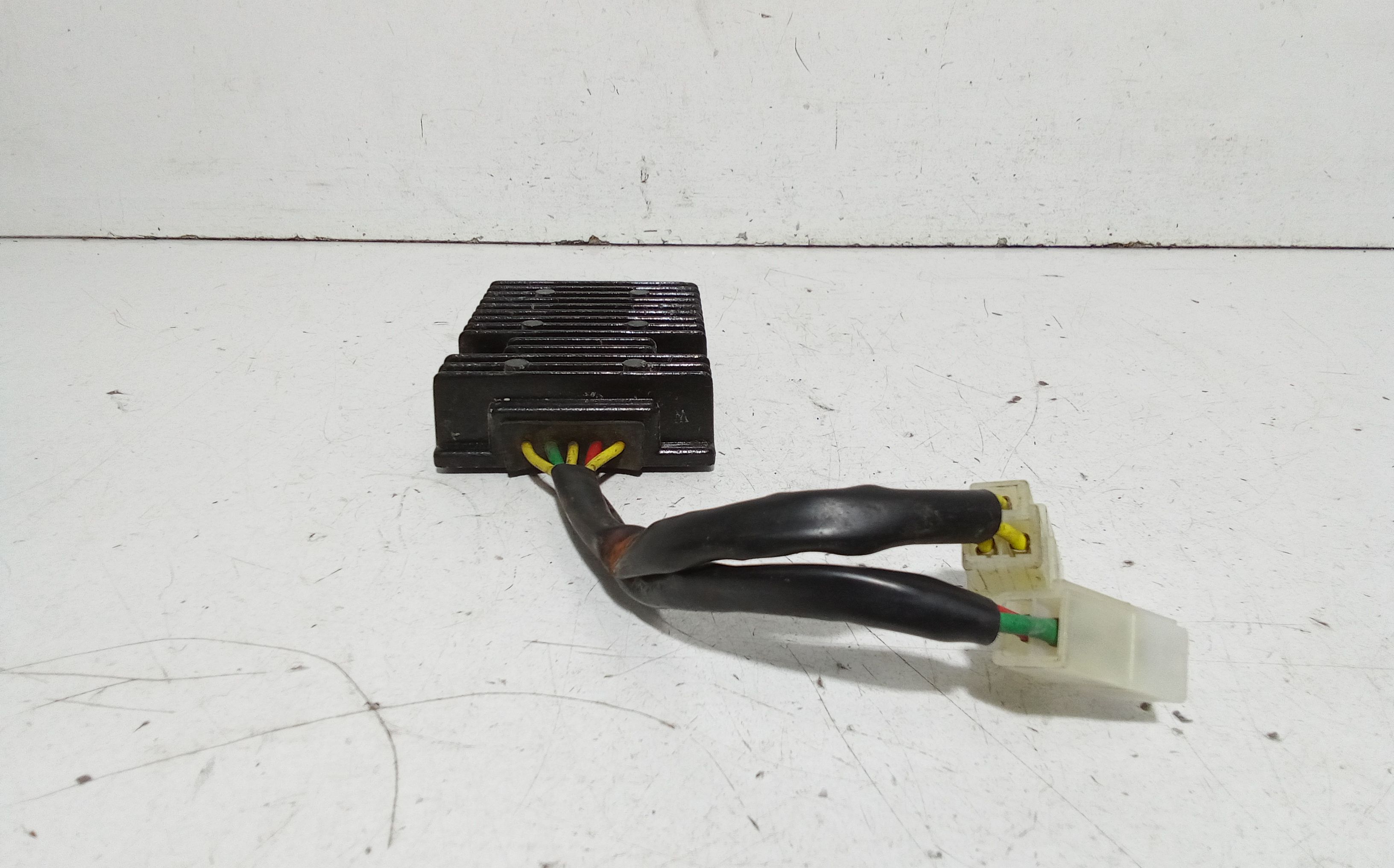 Regolatore di tensione Kymco Agility 125cc R16 (05>06)