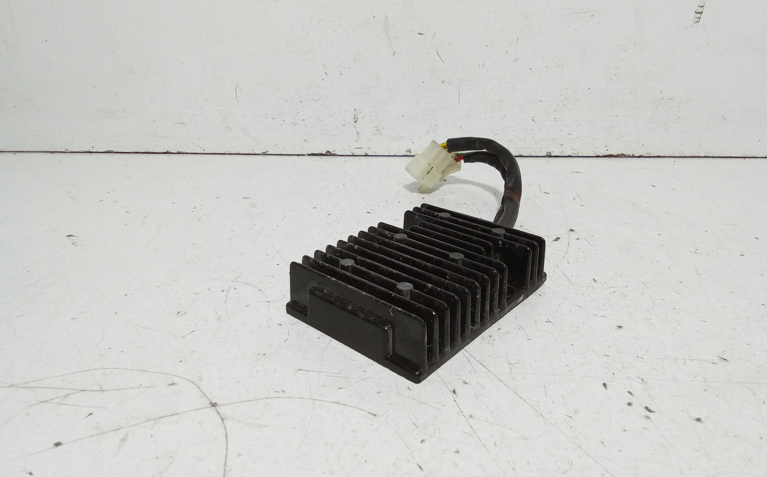 Regolatore di tensione Kymco Agility 125cc R16 (05>06)