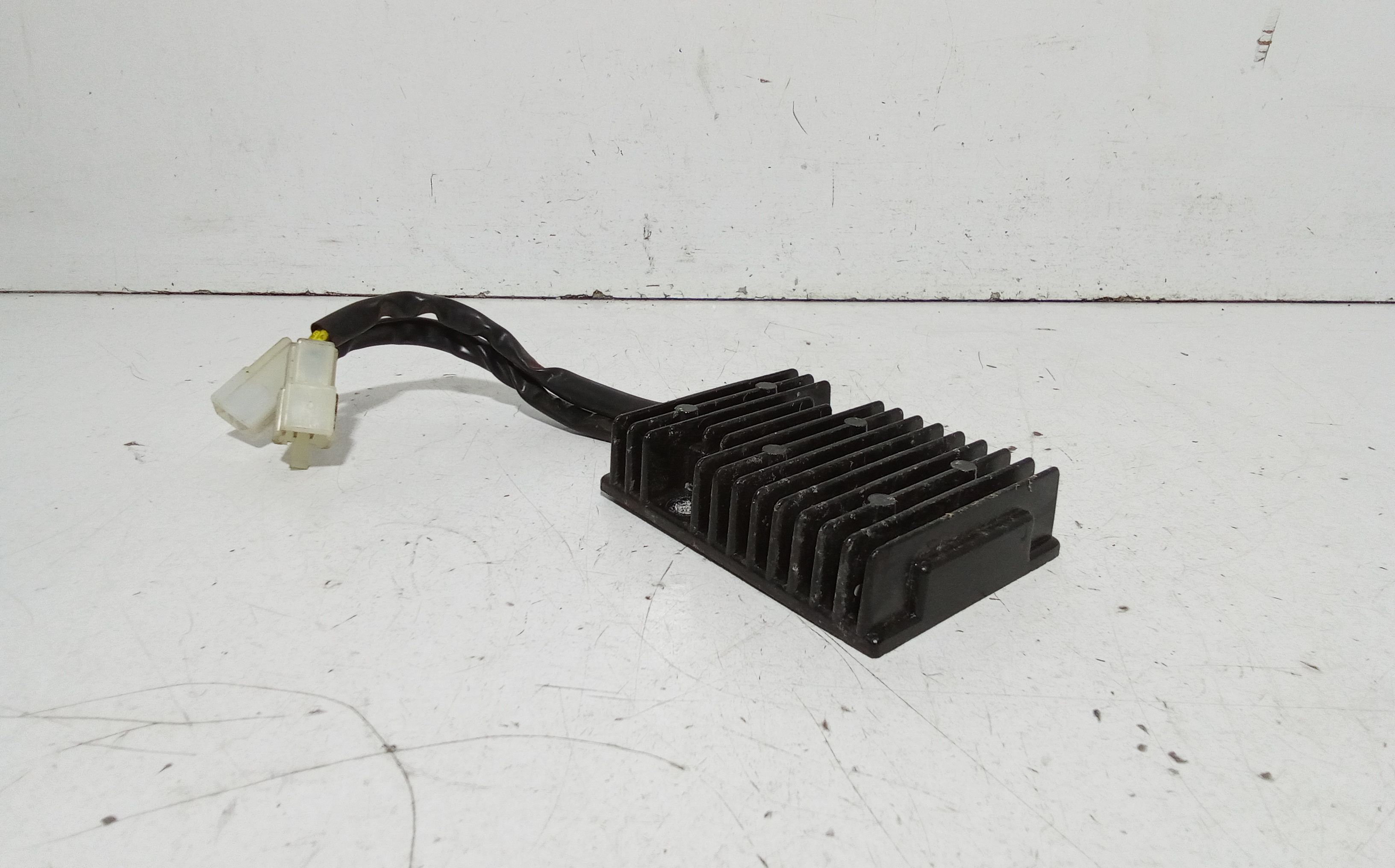 Regolatore di tensione Kymco Agility 125cc R16 (05>06)