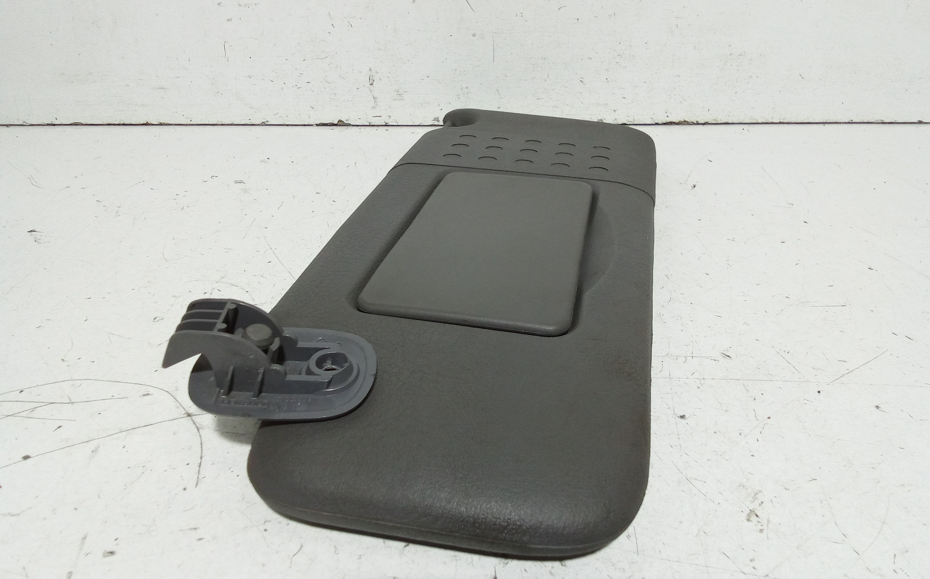 Parasole aletta anteriore Lato Guida RENAULT Clio Serie (99>01)