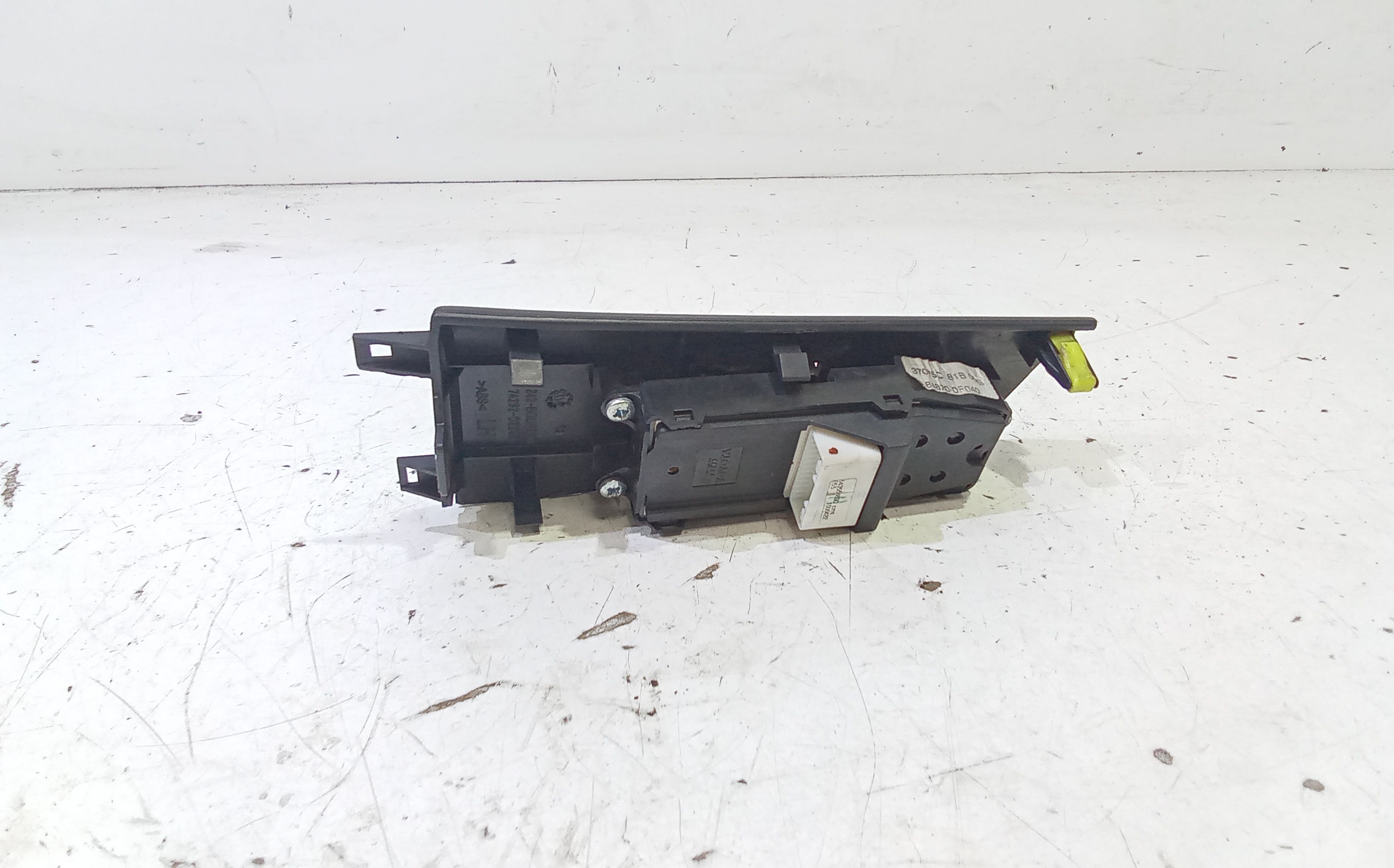 Pulsantiera anteriore sinistra Guida TOYOTA Corolla Berlina 4 Serie