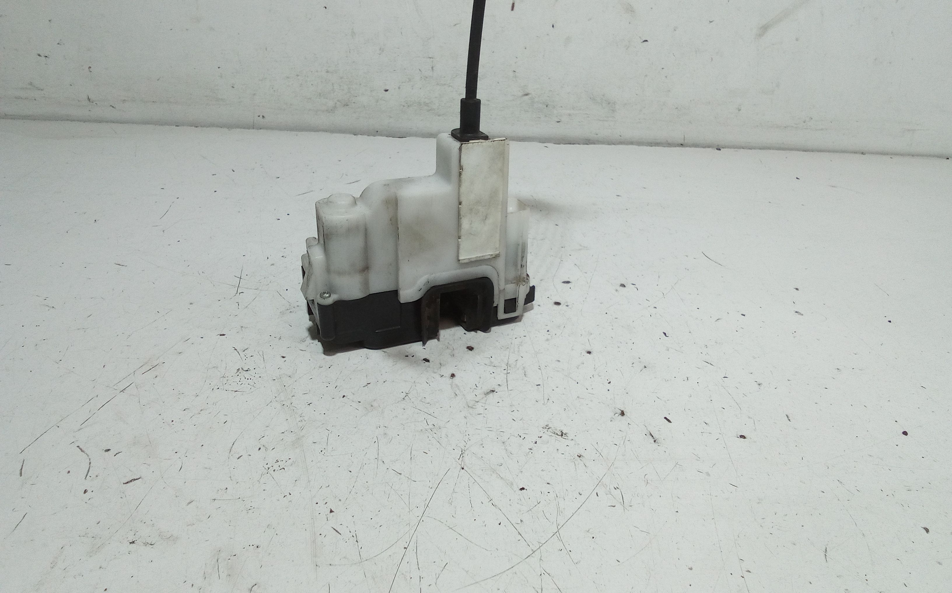 Serratura Anteriore Destra FIAT 500 Serie (07>14)