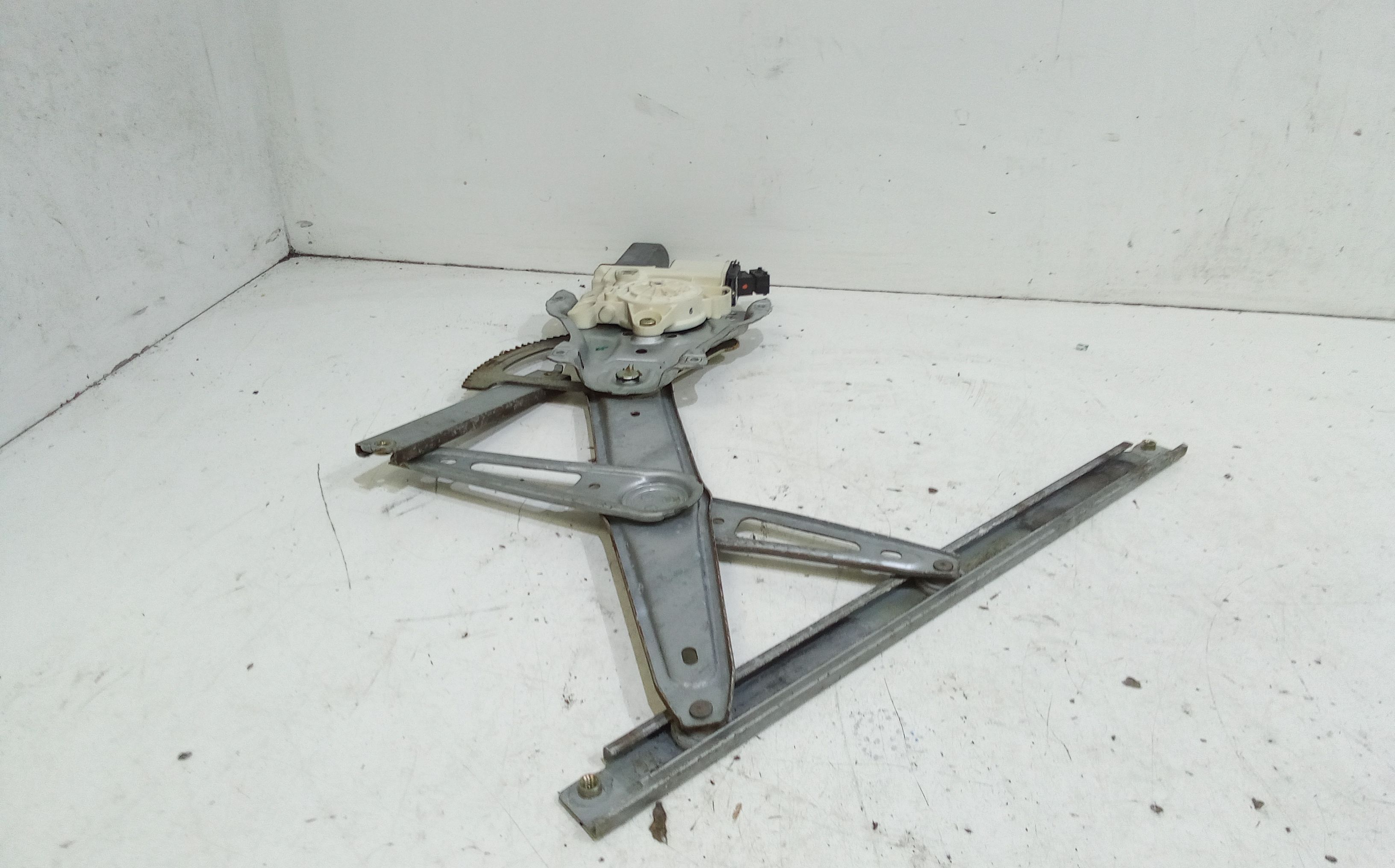 Cremagliera anteriore sinistra Guida TOYOTA Corolla Berlina 3 Serie 3-5P