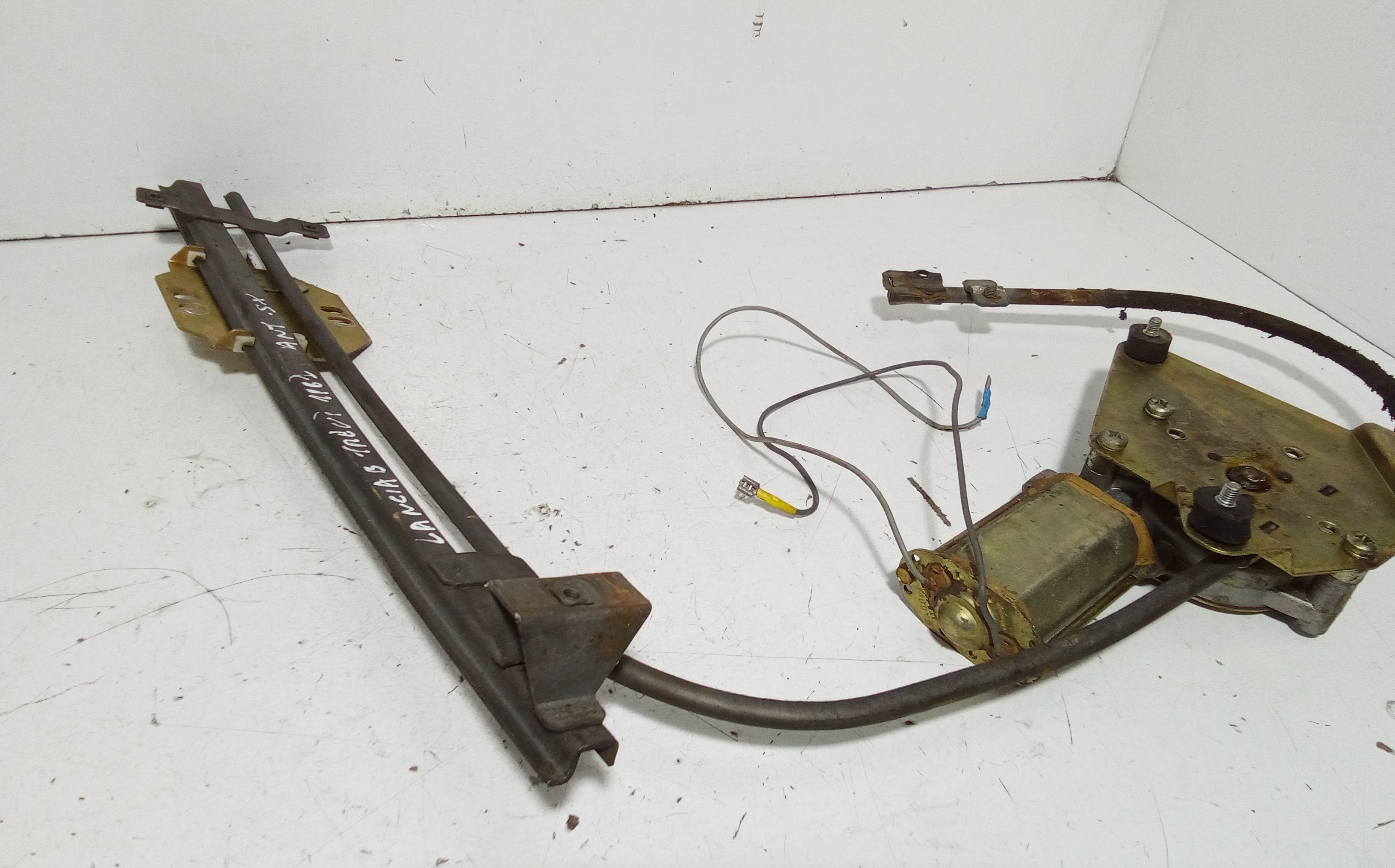 Cremagliera anteriore sinistra Guida LANCIA Trevi Serie (828_) (80>87)