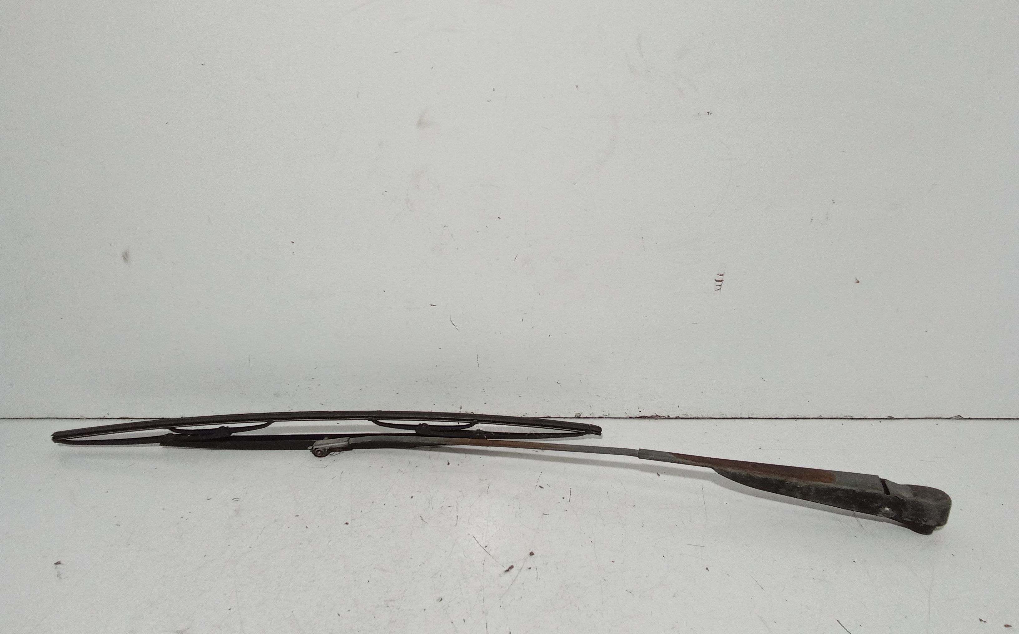 Braccio tergi posteriore LANCIA Trevi Serie (828_) (80>87)