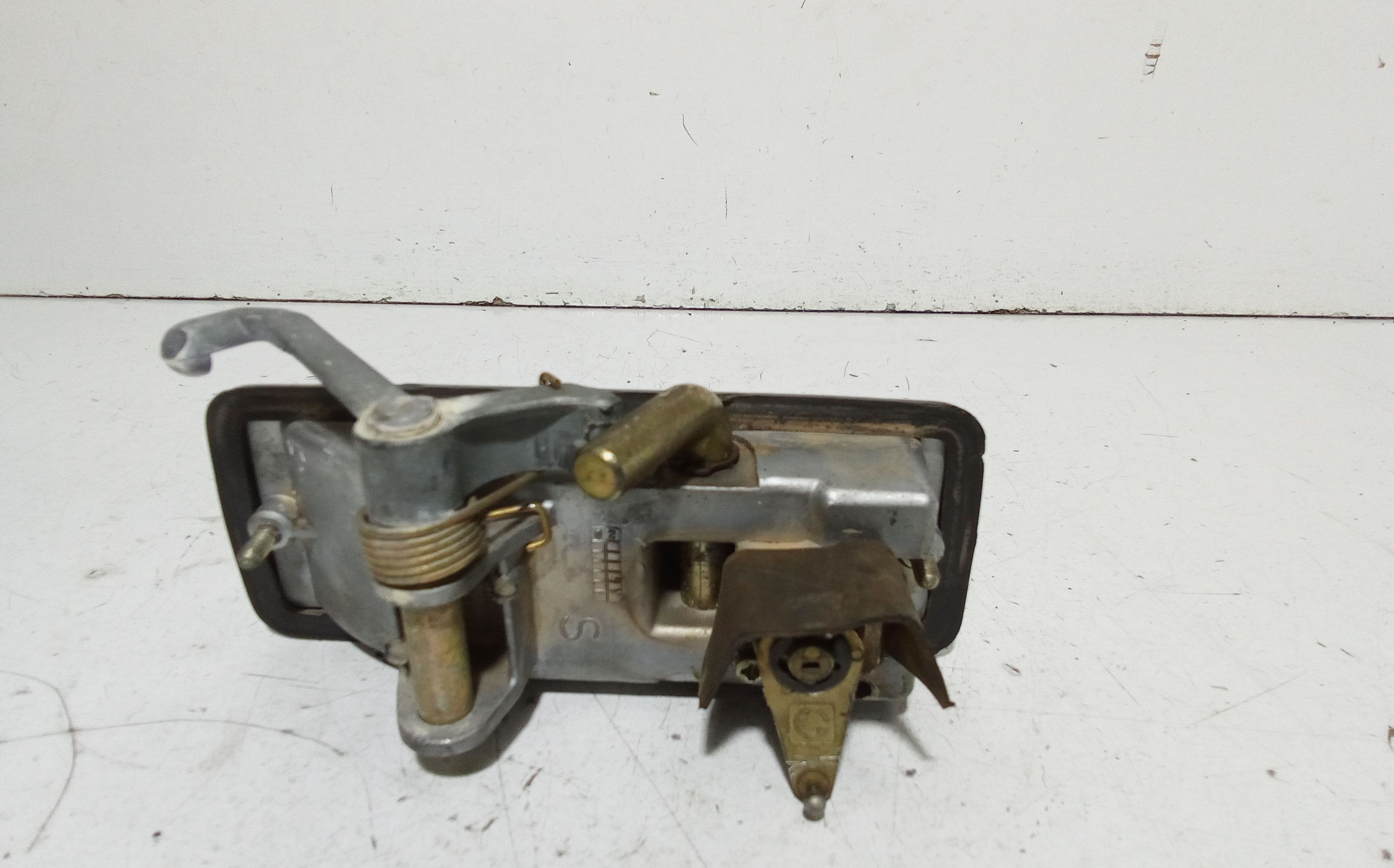 Maniglia esterna Anteriore Sinistra LANCIA Trevi Serie (828_) (80>87)