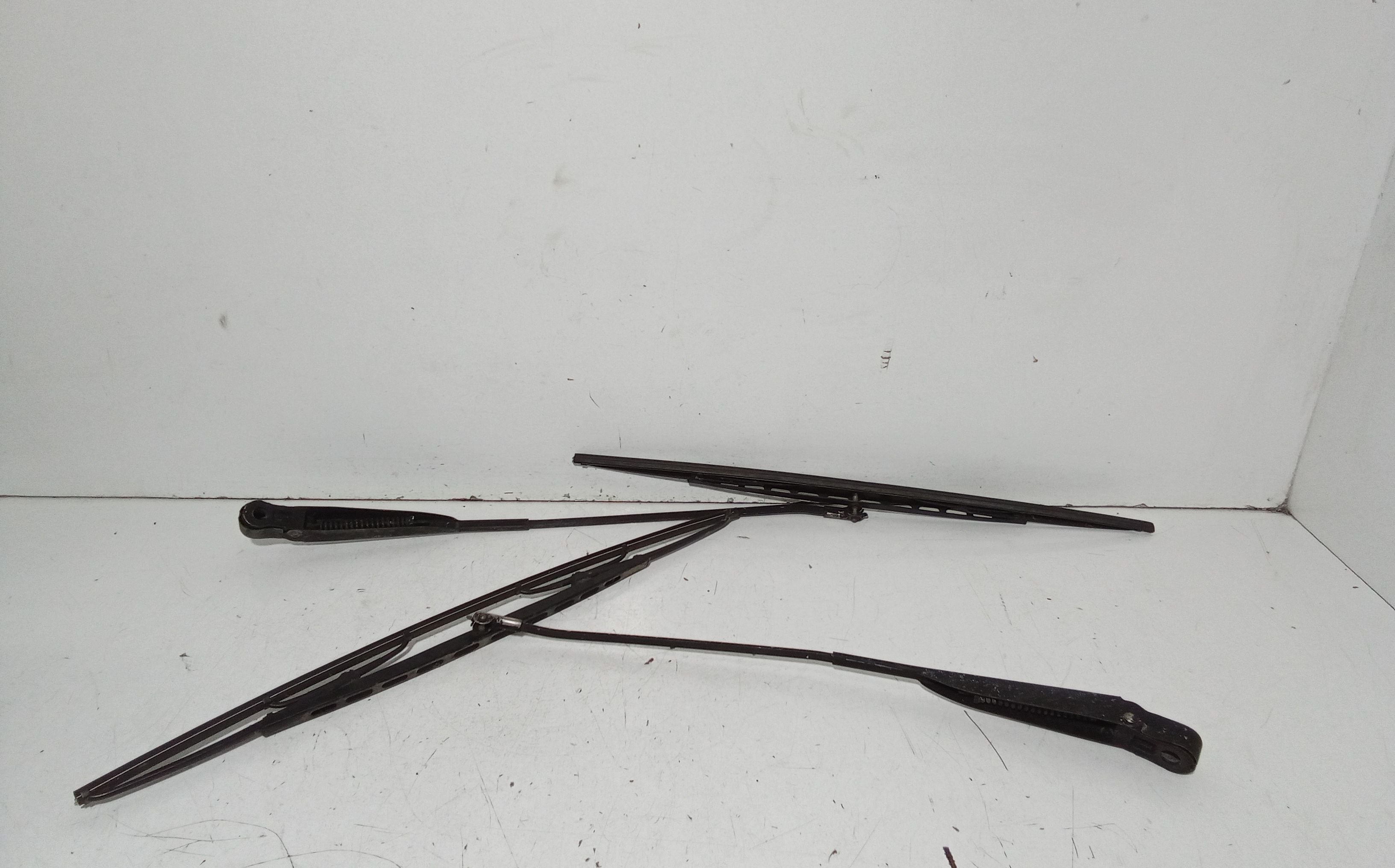 Bracci Tergi ant. LANCIA Trevi Serie (828_) (80>87)