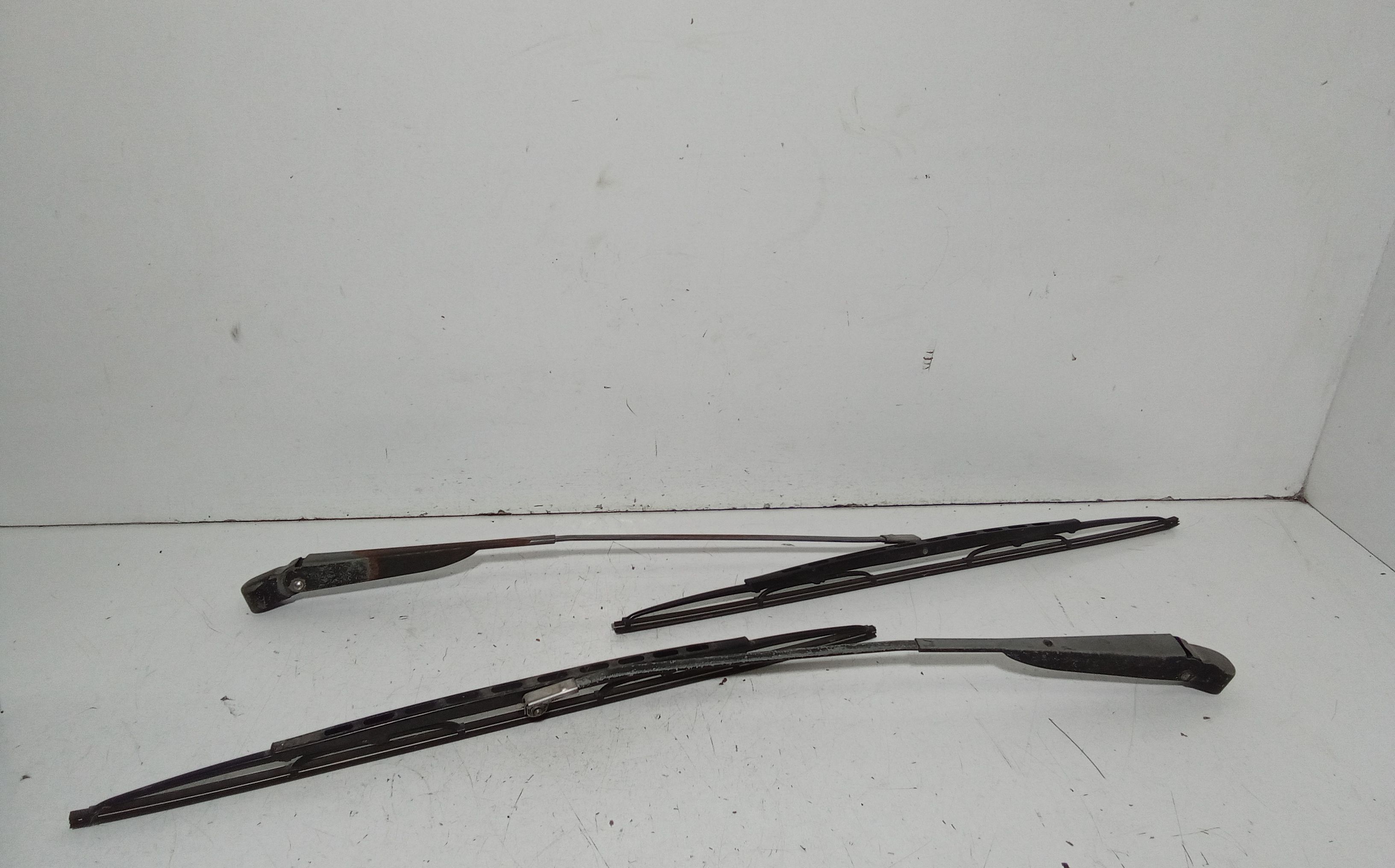 Bracci Tergi ant. LANCIA Trevi Serie (828_) (80>87)