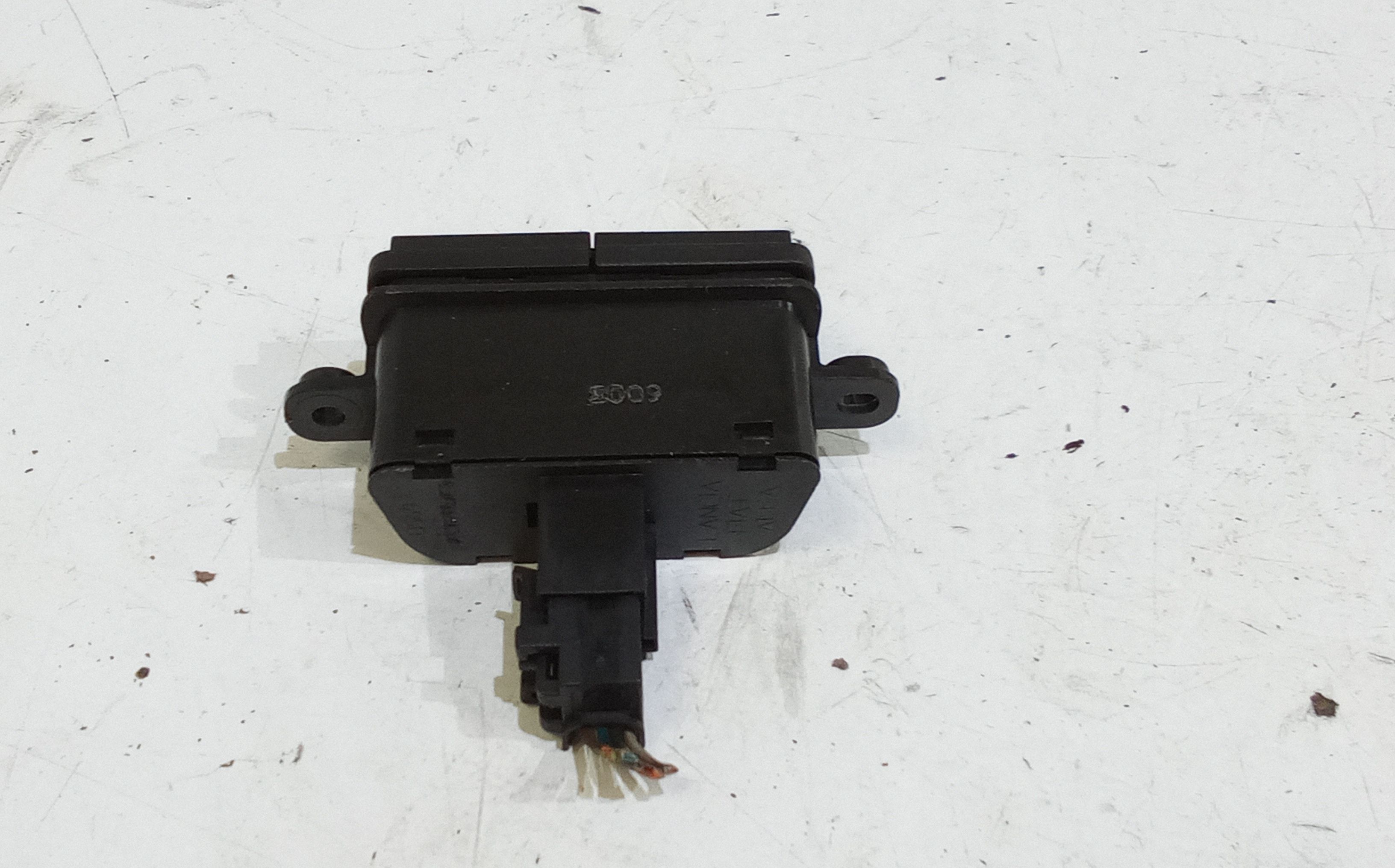 Pulsante luci di emergenza ALFA ROMEO Mito Serie (955_) (08>)