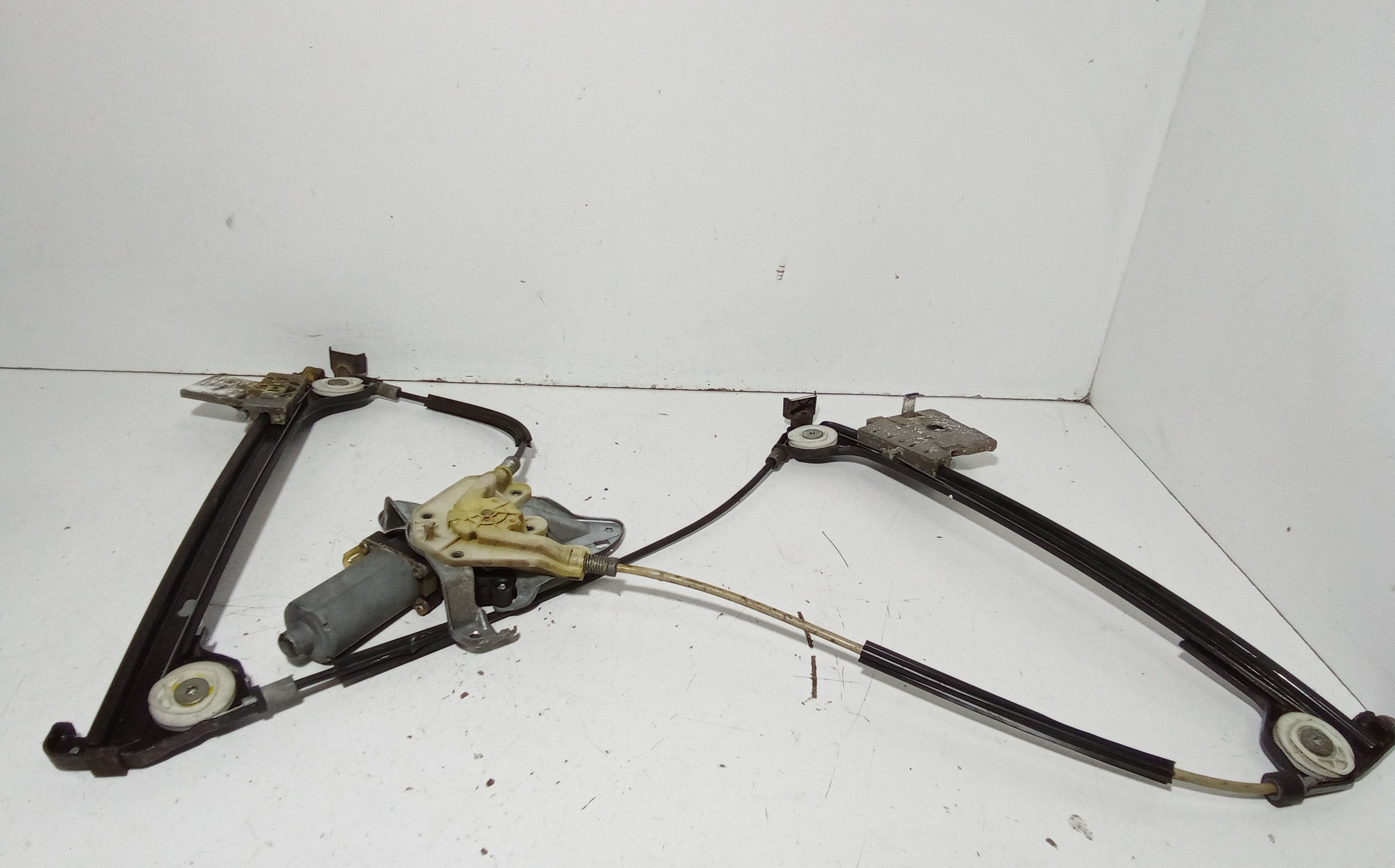 PULSANTIERA ANTERIORE DESTRA TOYOTA Yaris Serie (03>05