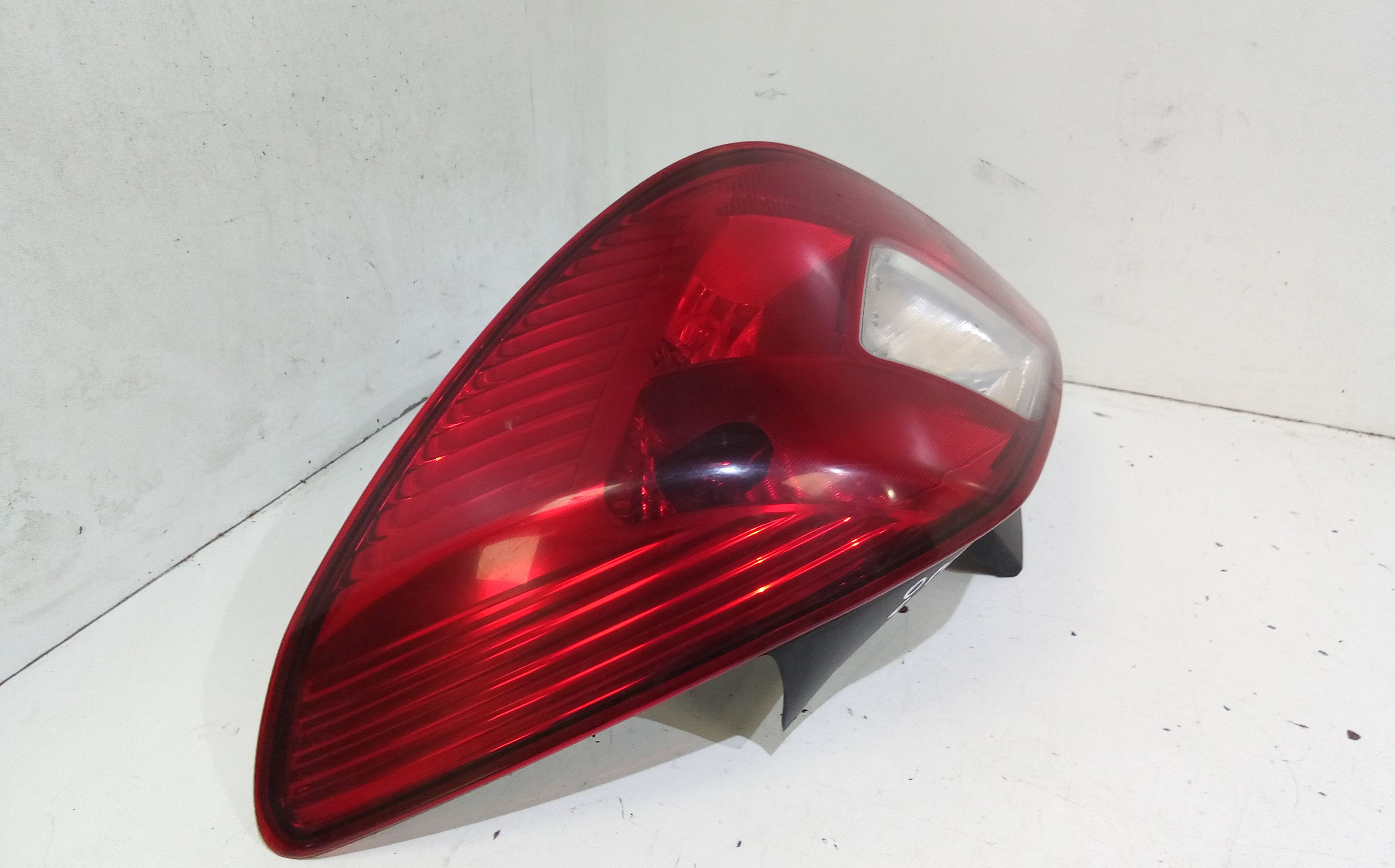 Stop fanale Posteriore sinistro lato Guida OPEL Corsa D 3P 1 Serie