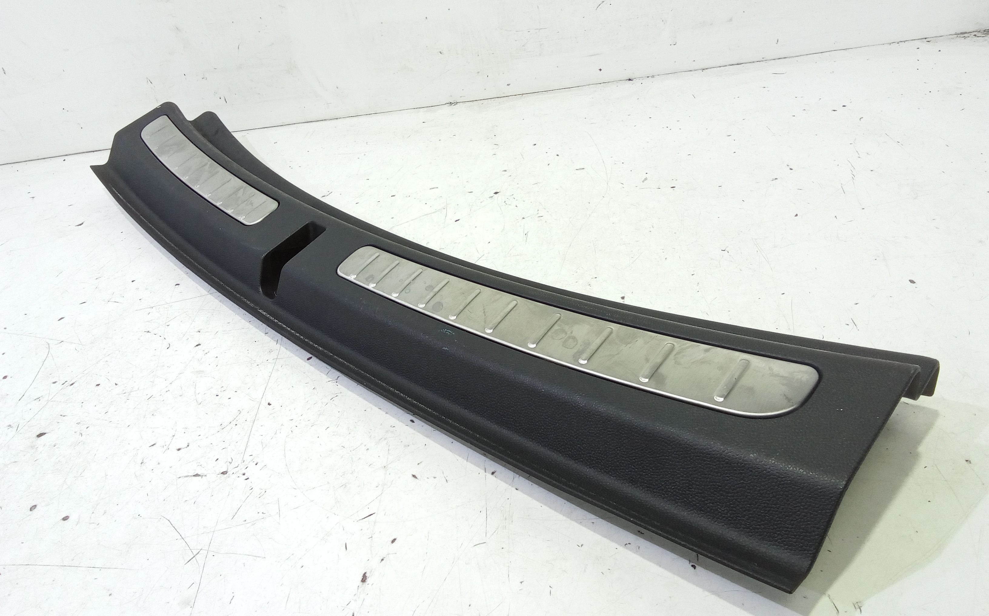 Batticofano posteriore MINI Countryman S (16>)