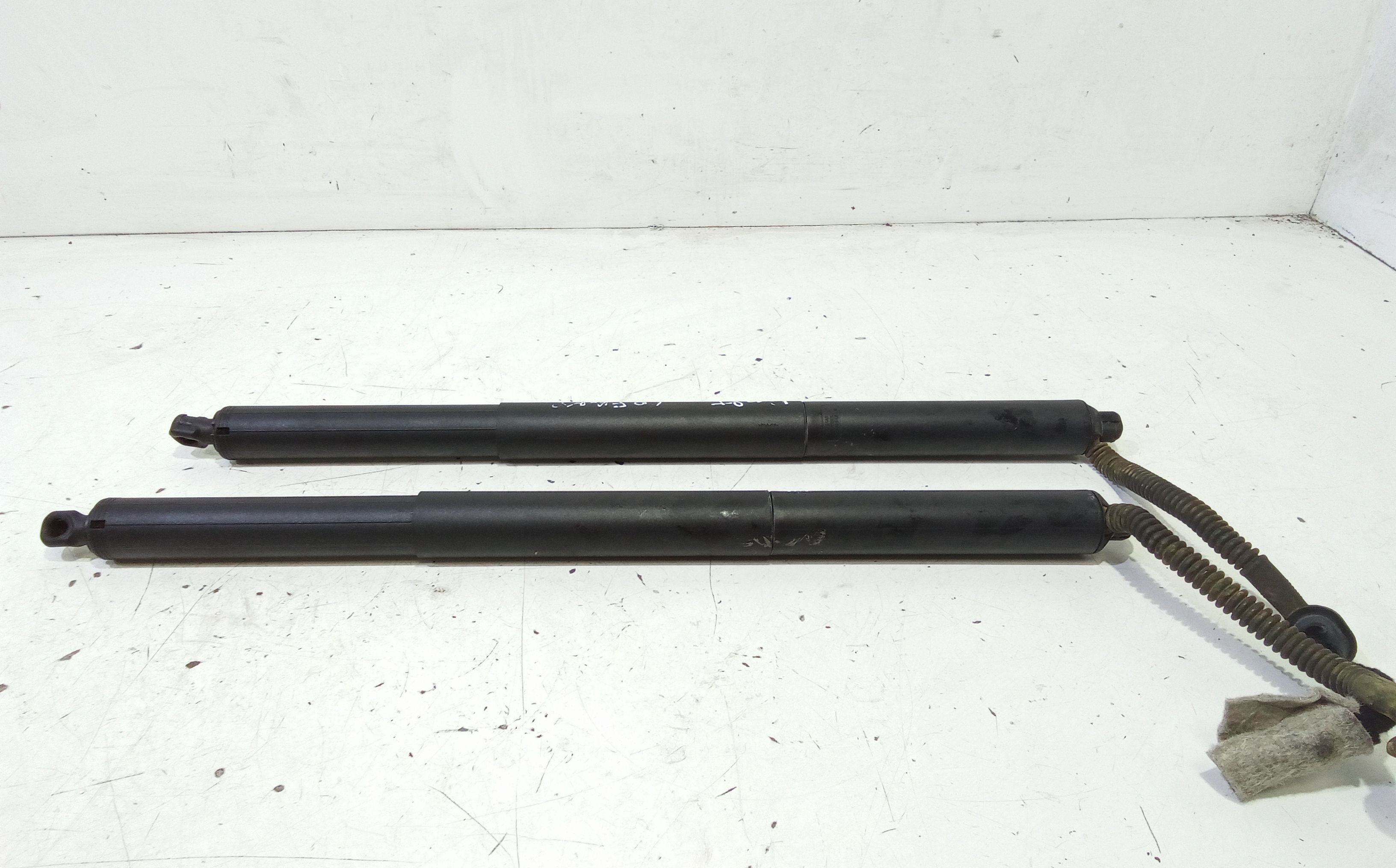 Pistoncini cofano Post. MINI Countryman S (16>)