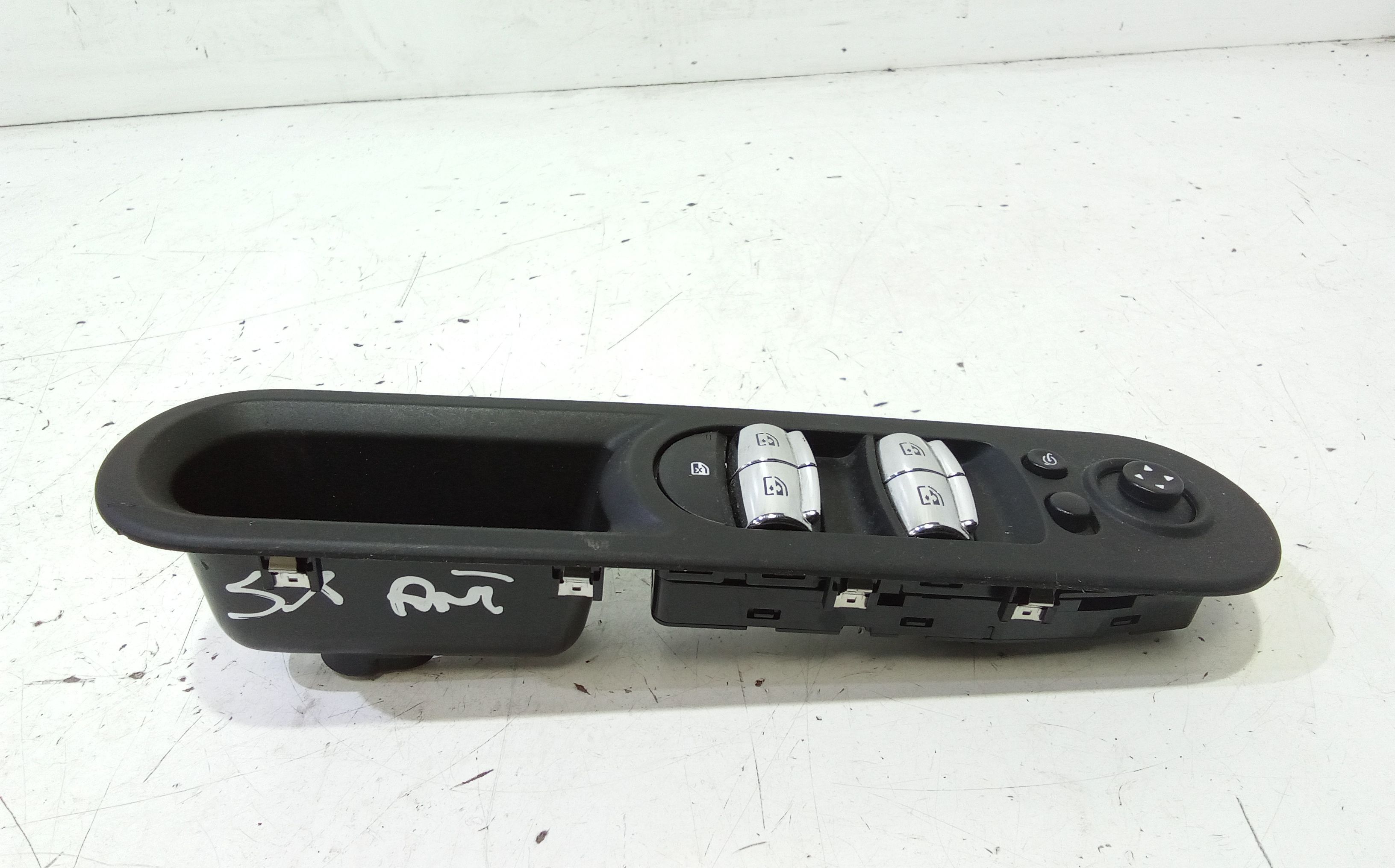 Pulsantiera anteriore sinistra Guida MINI Countryman S (16>)