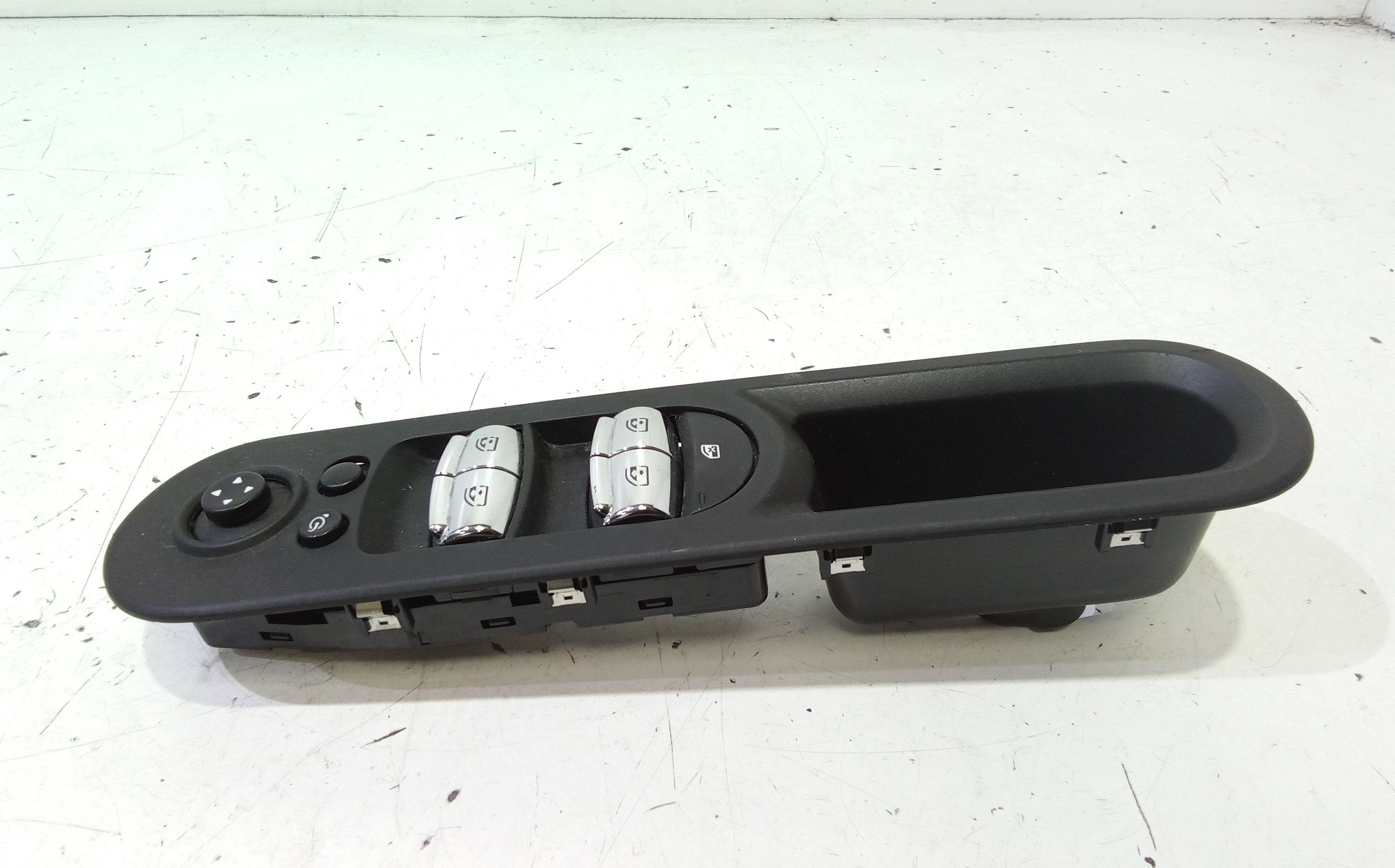 Pulsantiera anteriore sinistra Guida MINI Countryman S (16>)