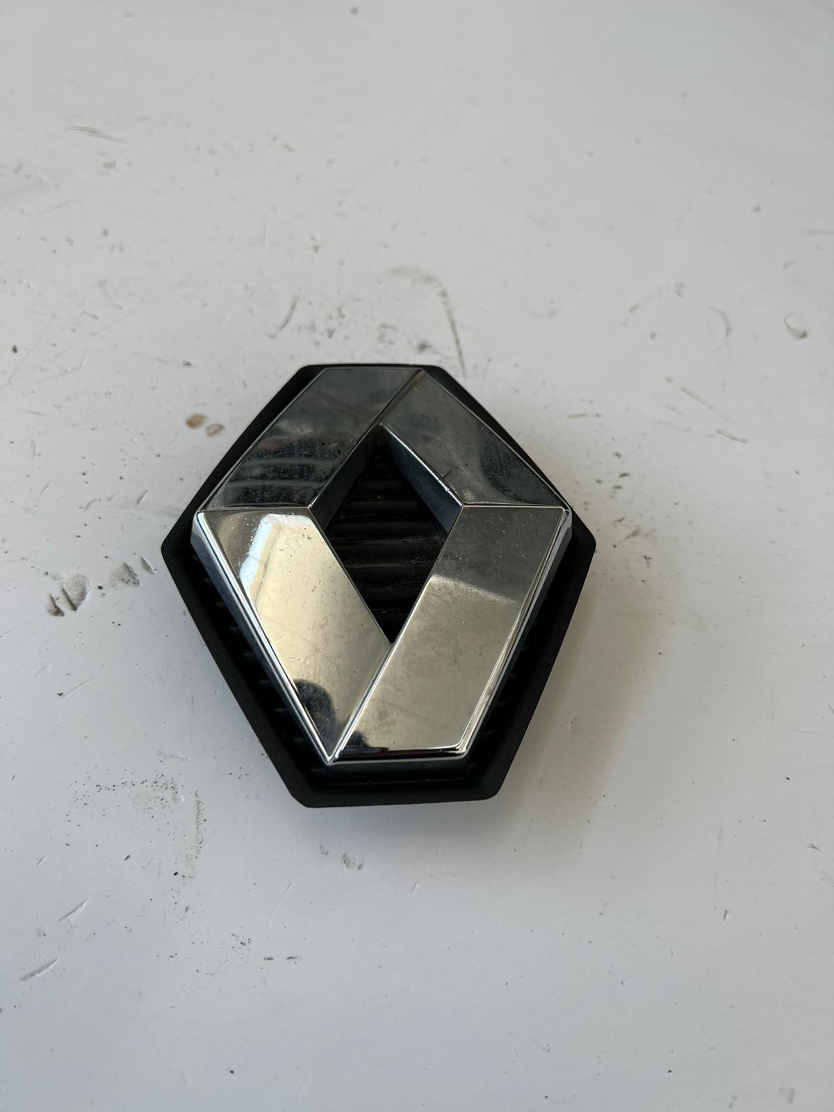 Logo Fregio Sigle Renault Diesel - Pièce 7700680881 | Neuf D'origine