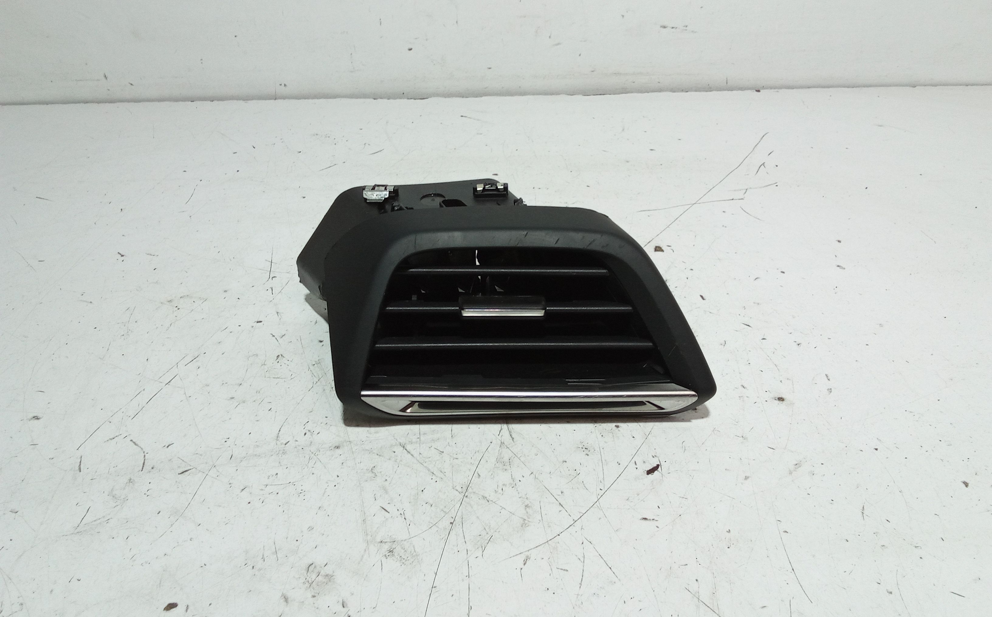 Bocchetta aria cruscotto lato guida PEUGEOT 208 Serie (19>)