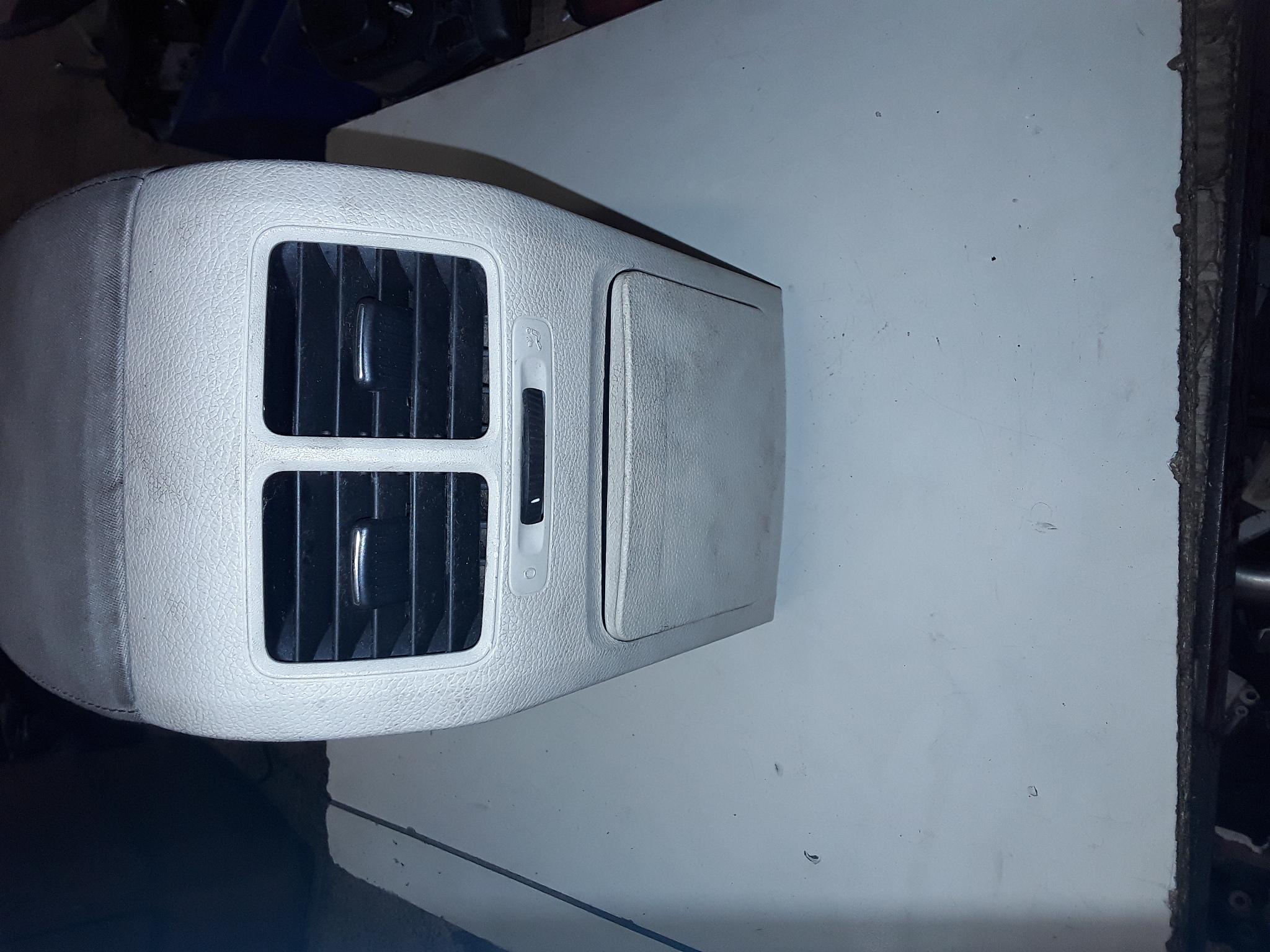 Copertura Bracciolo Centrale Per Golf 7 MK7 2013-2020 - In Pelle PU, Colore Rosso - Foto 5